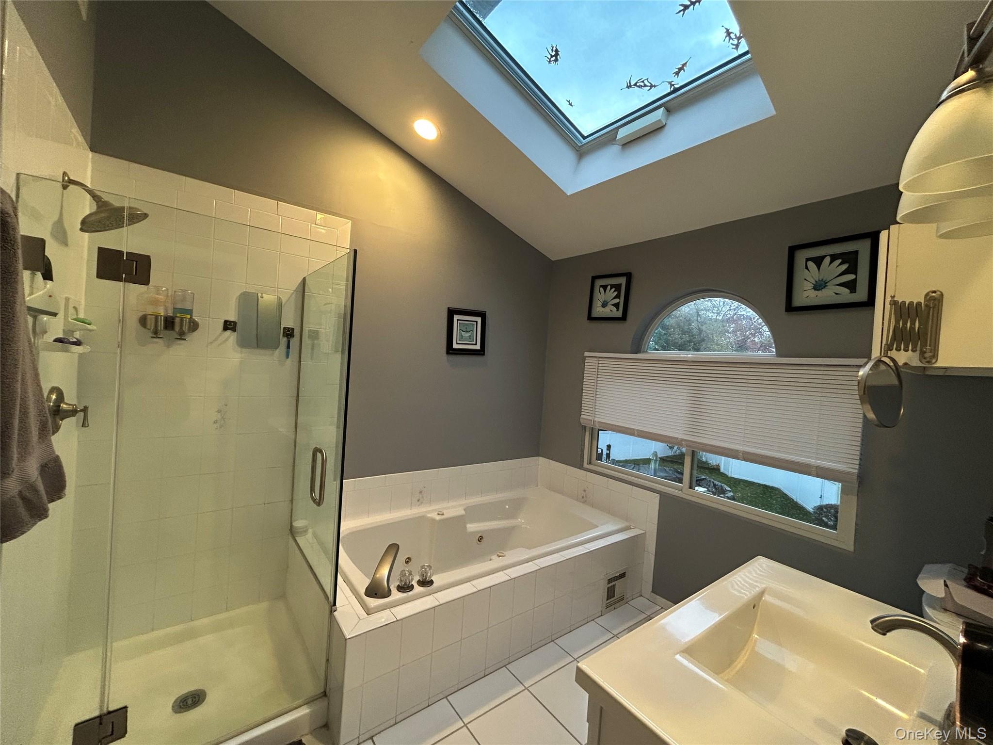 #16 photo, 839 Pine Avenue, West Islip , NY 11795