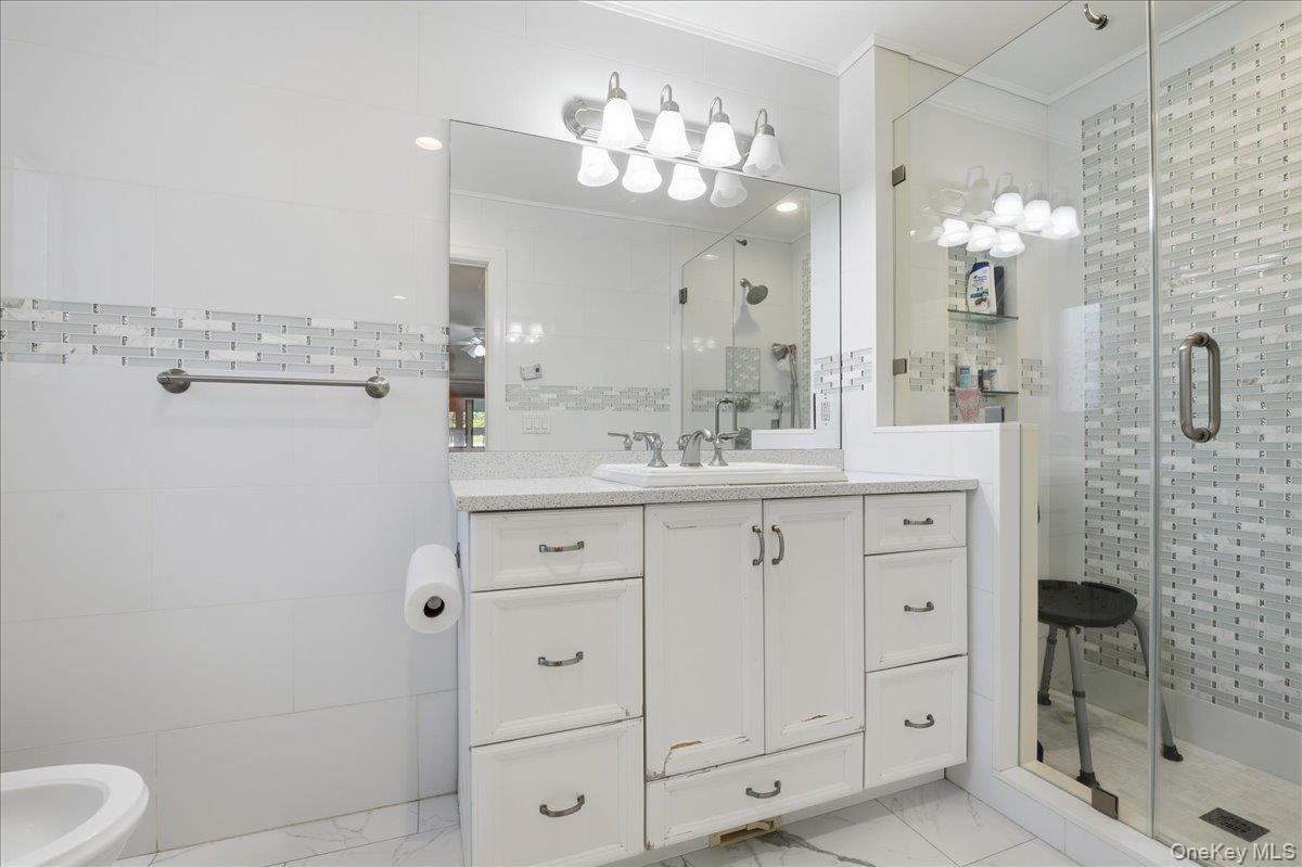 #13 photo, 19 8th Street, Hicksville , NY 11801