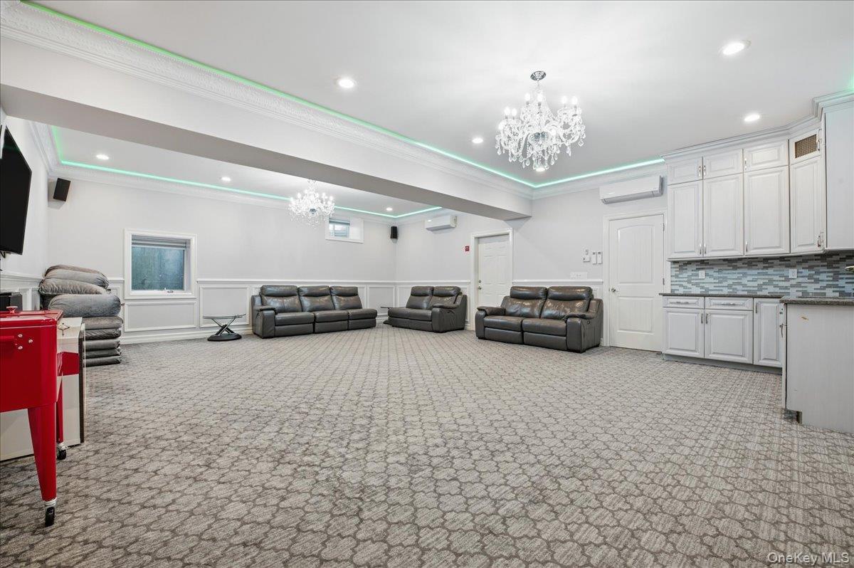 #17 photo, 19 8th Street, Hicksville , NY 11801