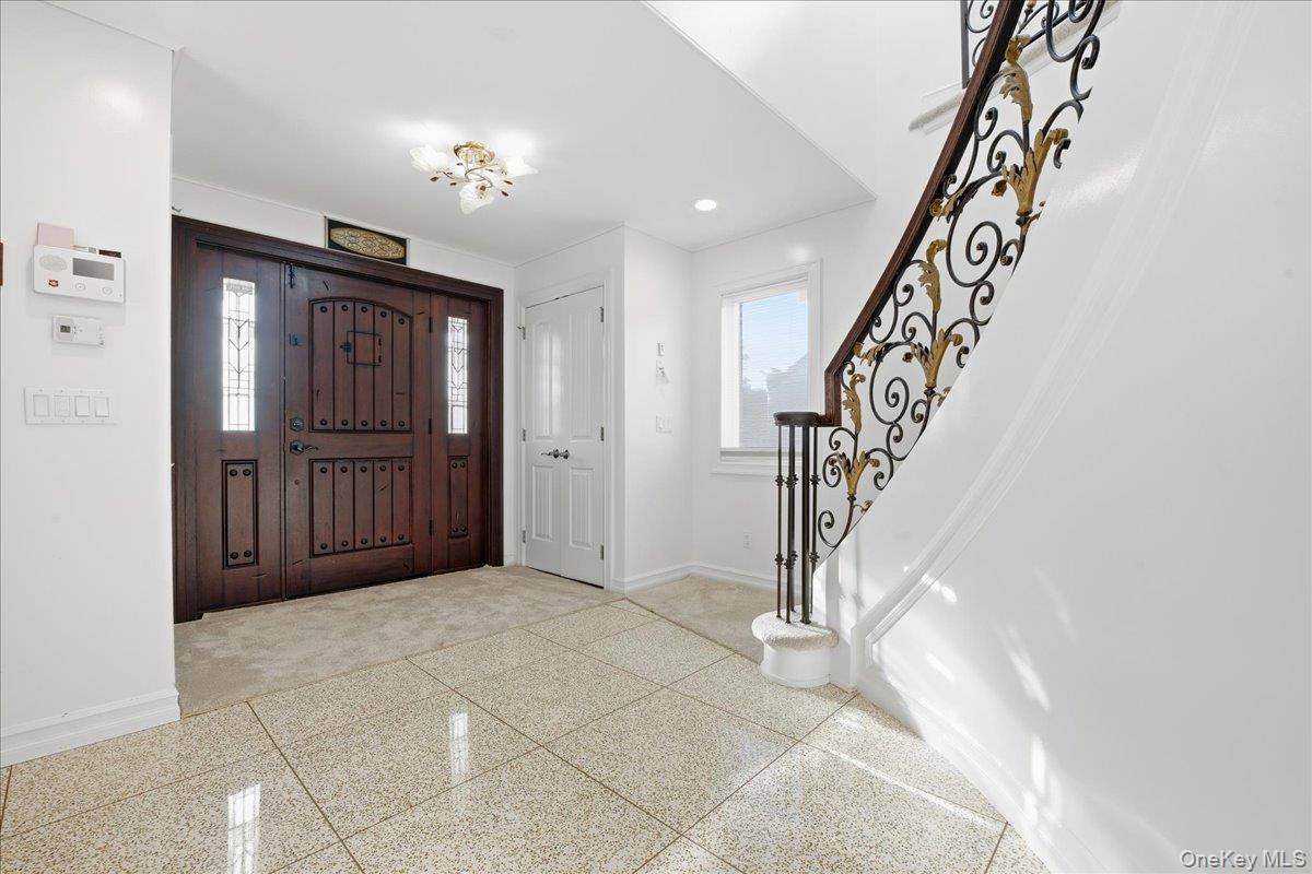 #6 photo, 19 8th Street, Hicksville , NY 11801