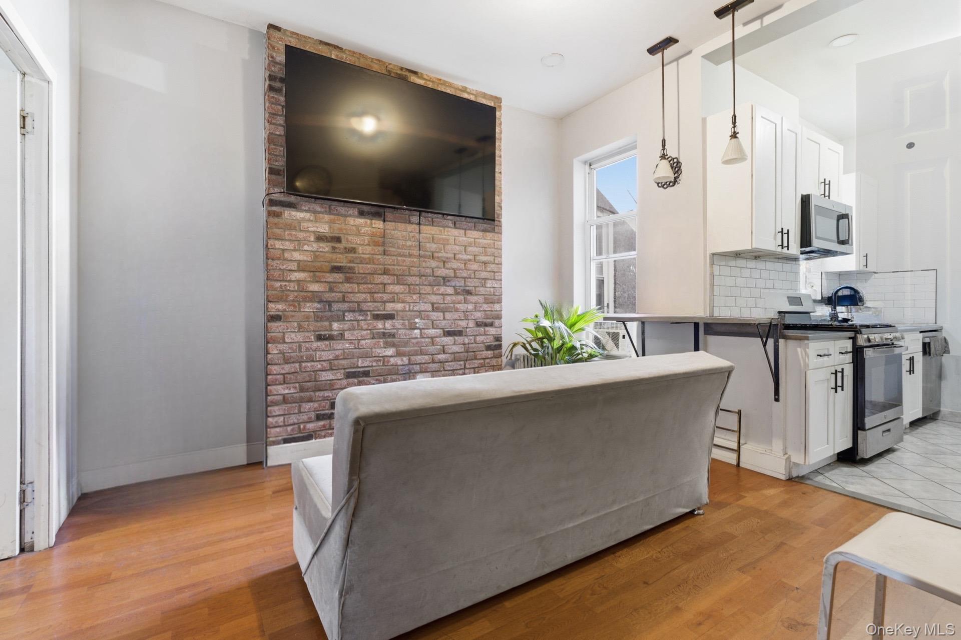 #2 photo, 255 Saint Nicholas Avenue, Brooklyn , NY 11237