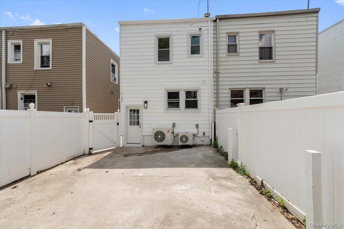 #3 photo, 10417 Rosita Road, Ozone Park , NY 11417