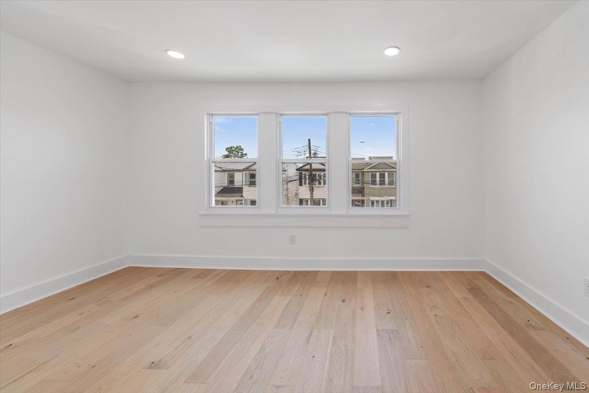 #4 photo, 10417 Rosita Road, Ozone Park , NY 11417