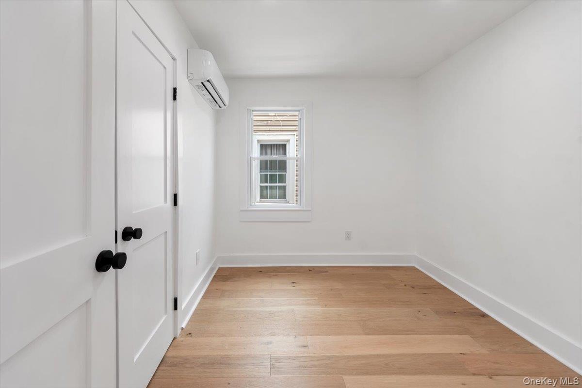 #7 photo, 10417 Rosita Road, Ozone Park , NY 11417