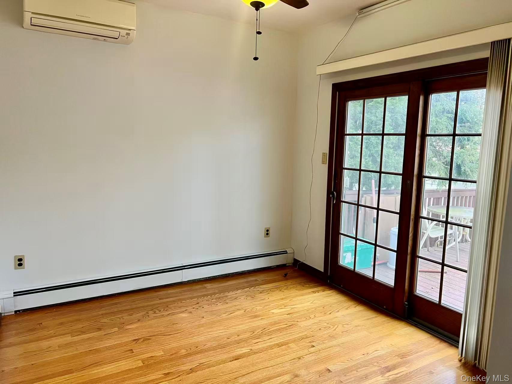 #12 photo, 14915 15th Road, Whitestone , NY 11357