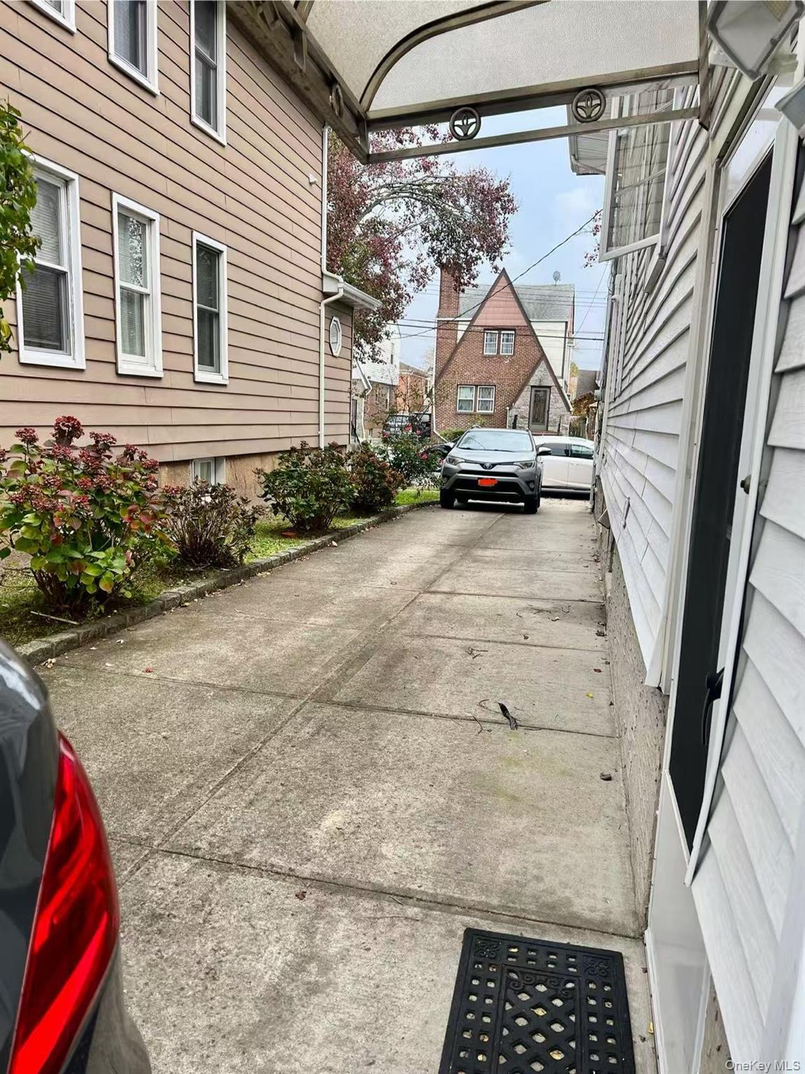 #20 photo, 14915 15th Road, Whitestone , NY 11357