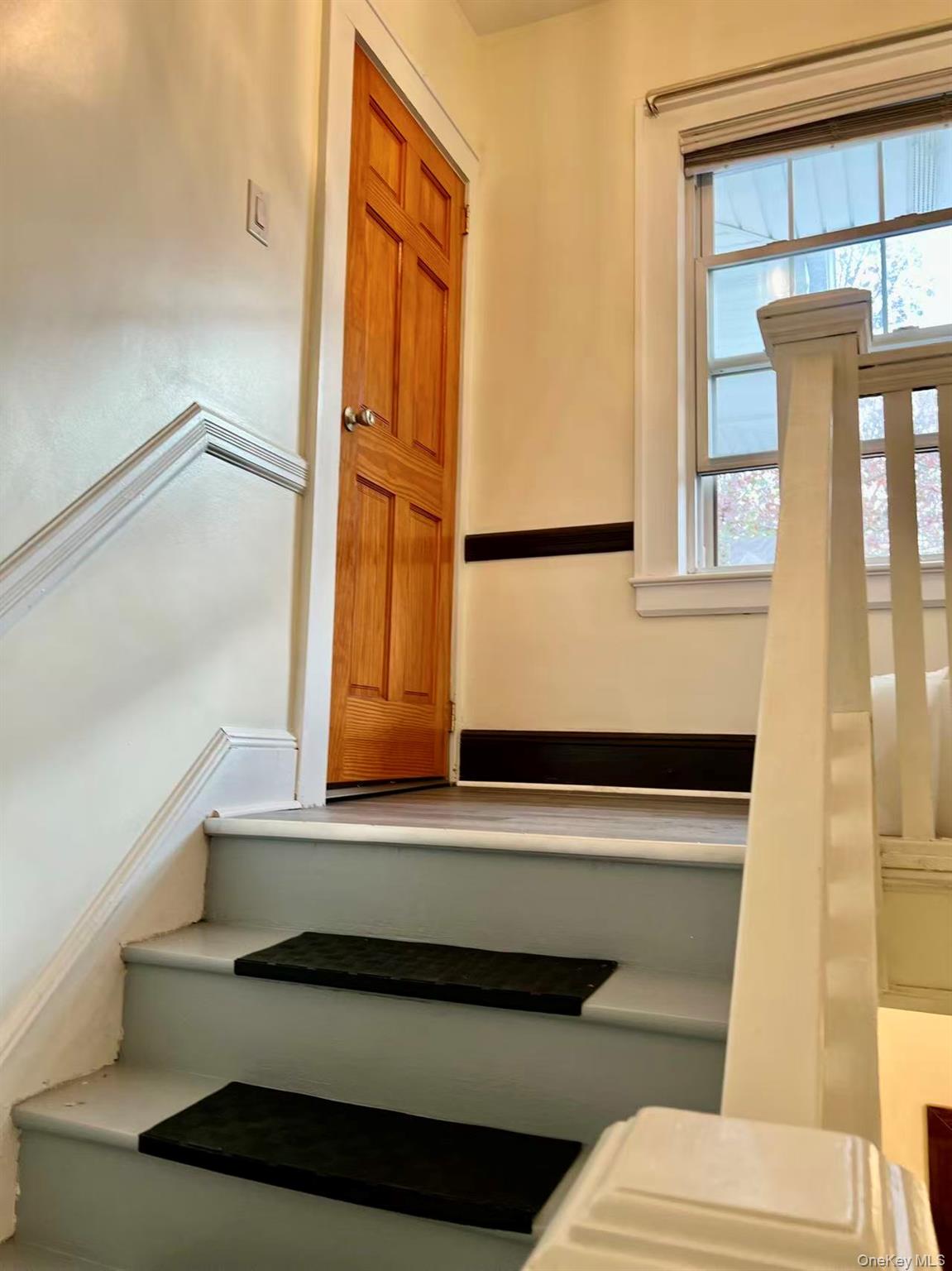 #8 photo, 14915 15th Road, Whitestone , NY 11357