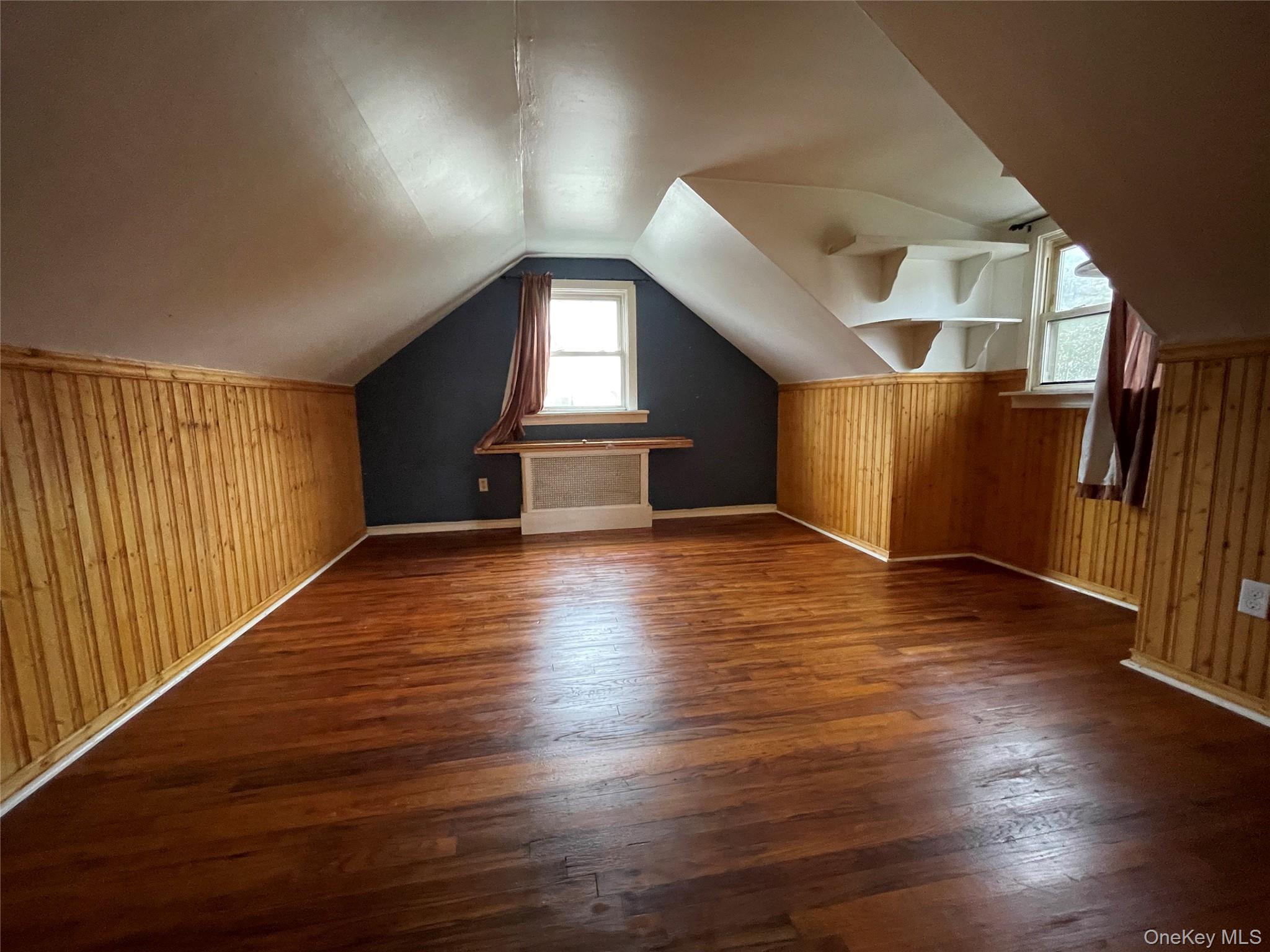 #14 photo, 323 Grand Avenue, Lindenhurst , NY 11757