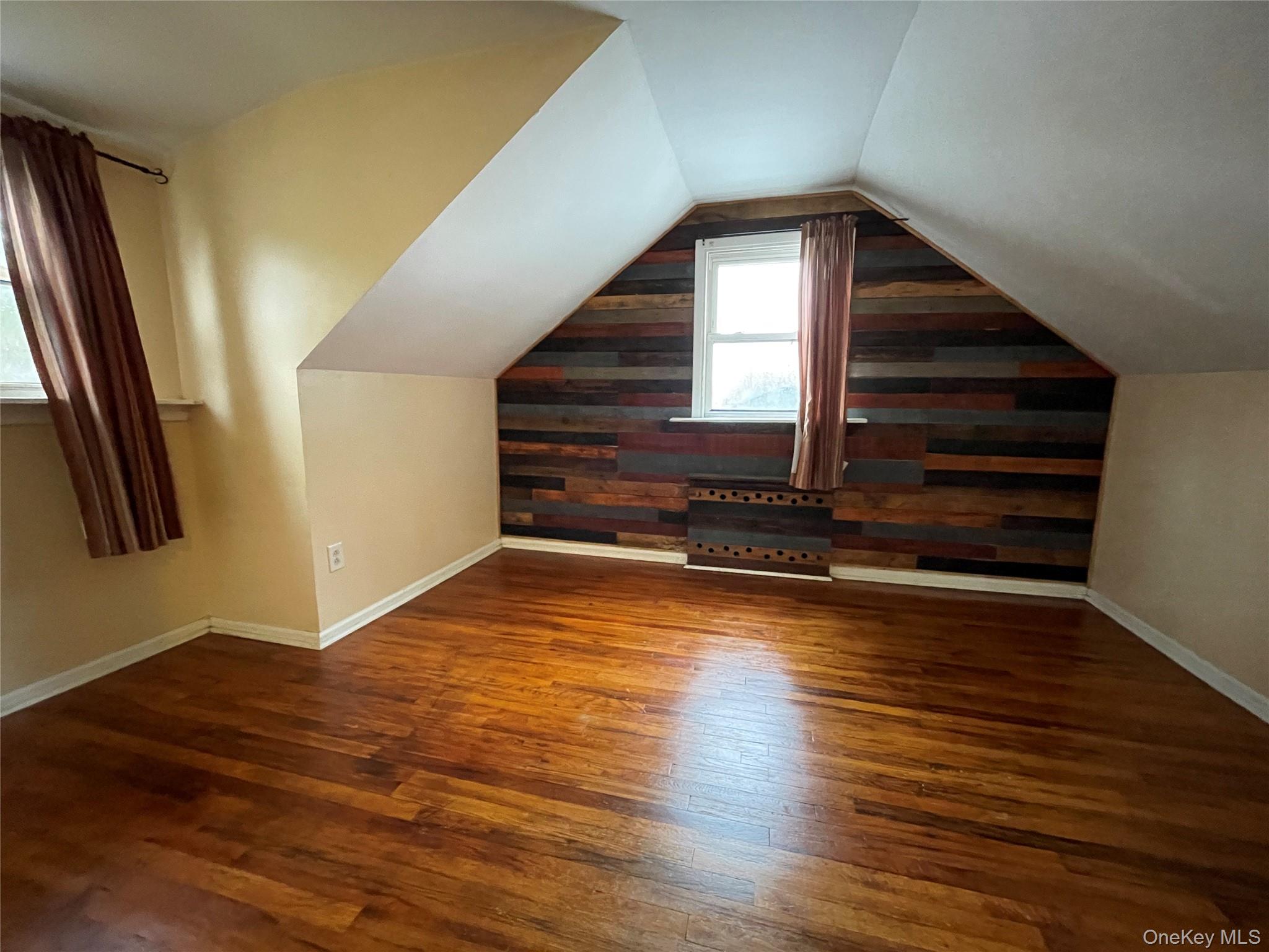 #15 photo, 323 Grand Avenue, Lindenhurst , NY 11757