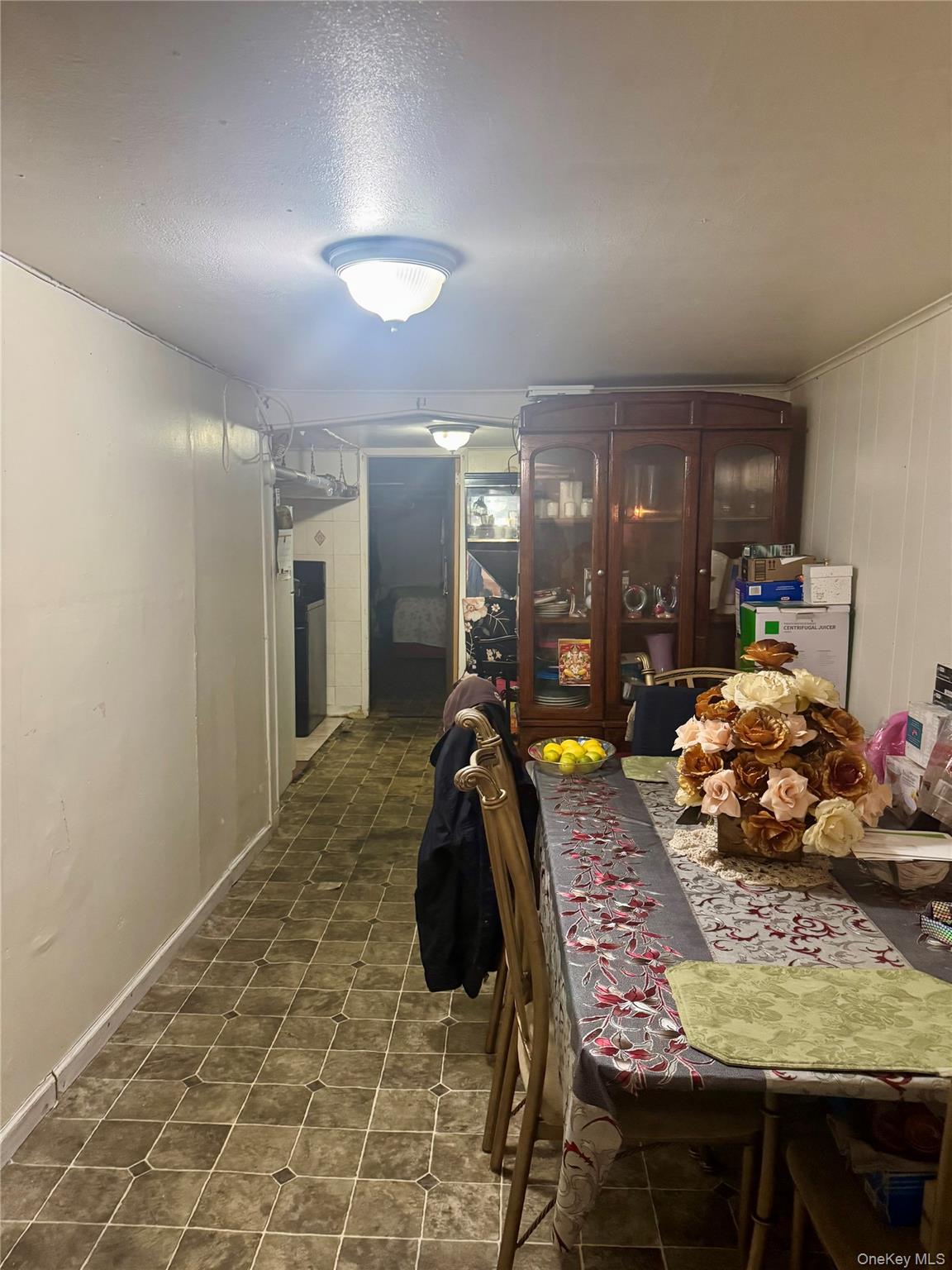 #7 photo, 182 Lincoln Avenue, Brooklyn , NY 11208