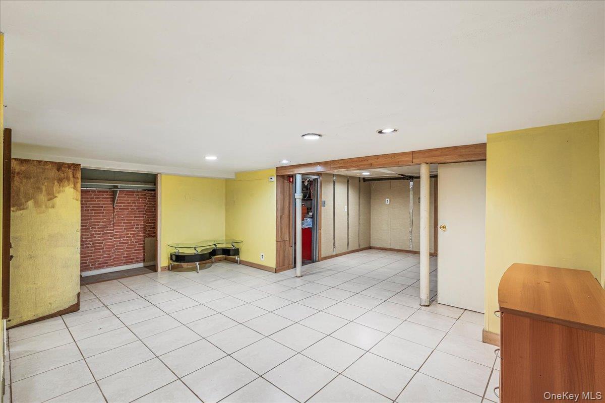 #17 photo, 3921 48th Street, Sunnyside , NY 11104