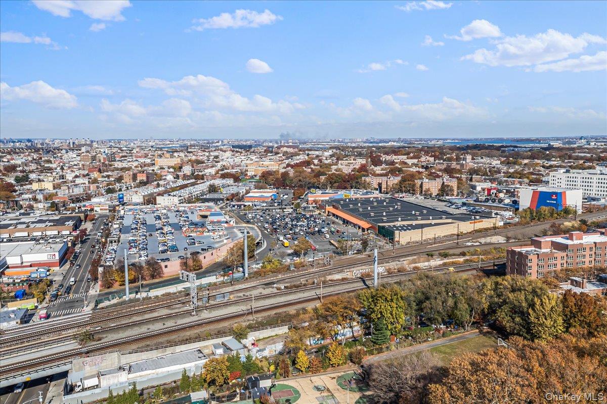 #5 photo, 3921 48th Street, Sunnyside , NY 11104