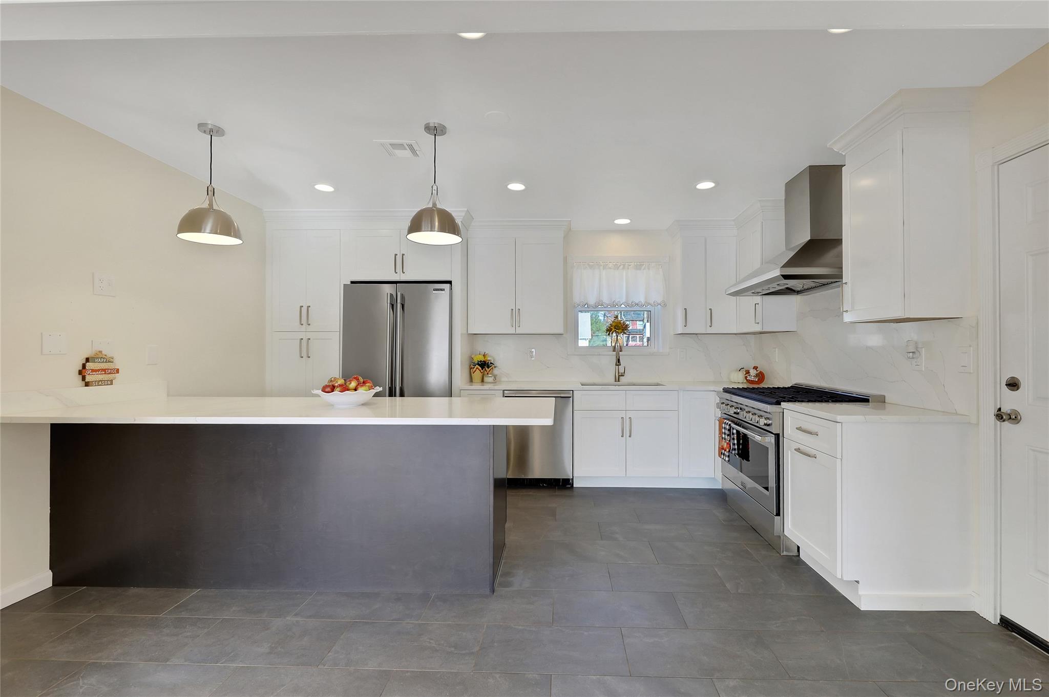 #8 photo, 5 Parker Avenue, New City , NY 10956