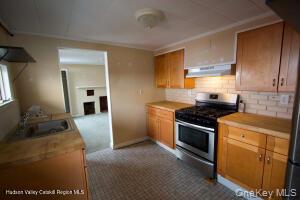 #8 photo, 54 W Bridge Street, Catskill , NY 12414