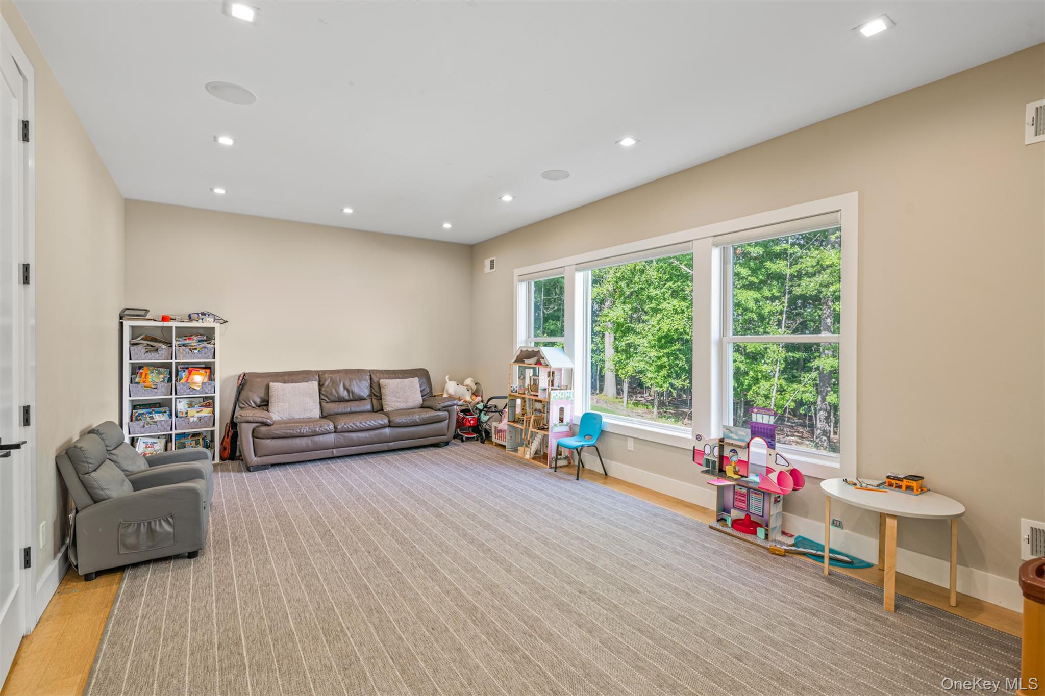 #15 photo, 14 Klingher Court, Pomona , NY 10970