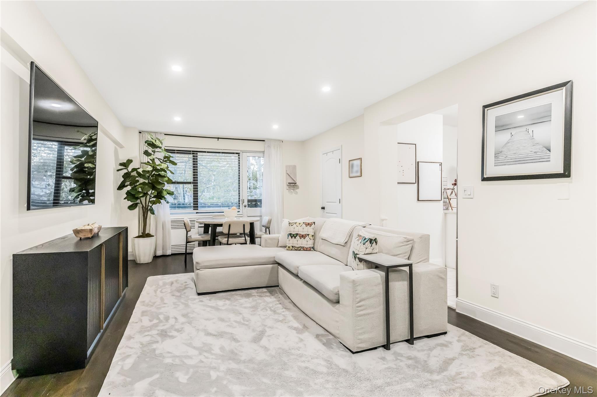 #1 photo, 640 Pelham Road, New Rochelle , NY 10805