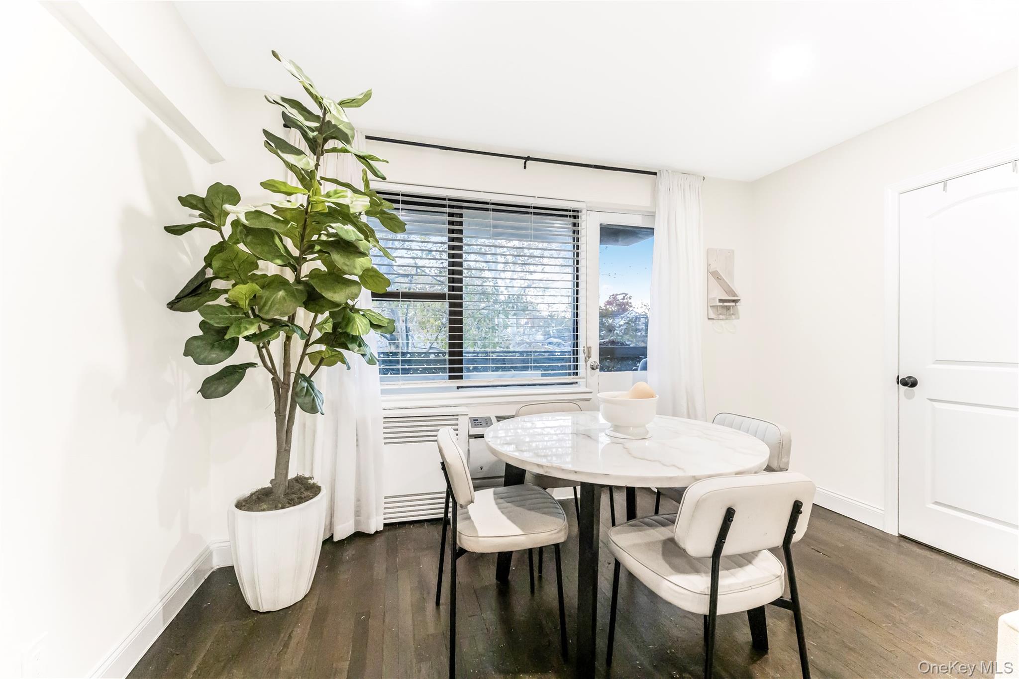 #5 photo, 640 Pelham Road, New Rochelle , NY 10805