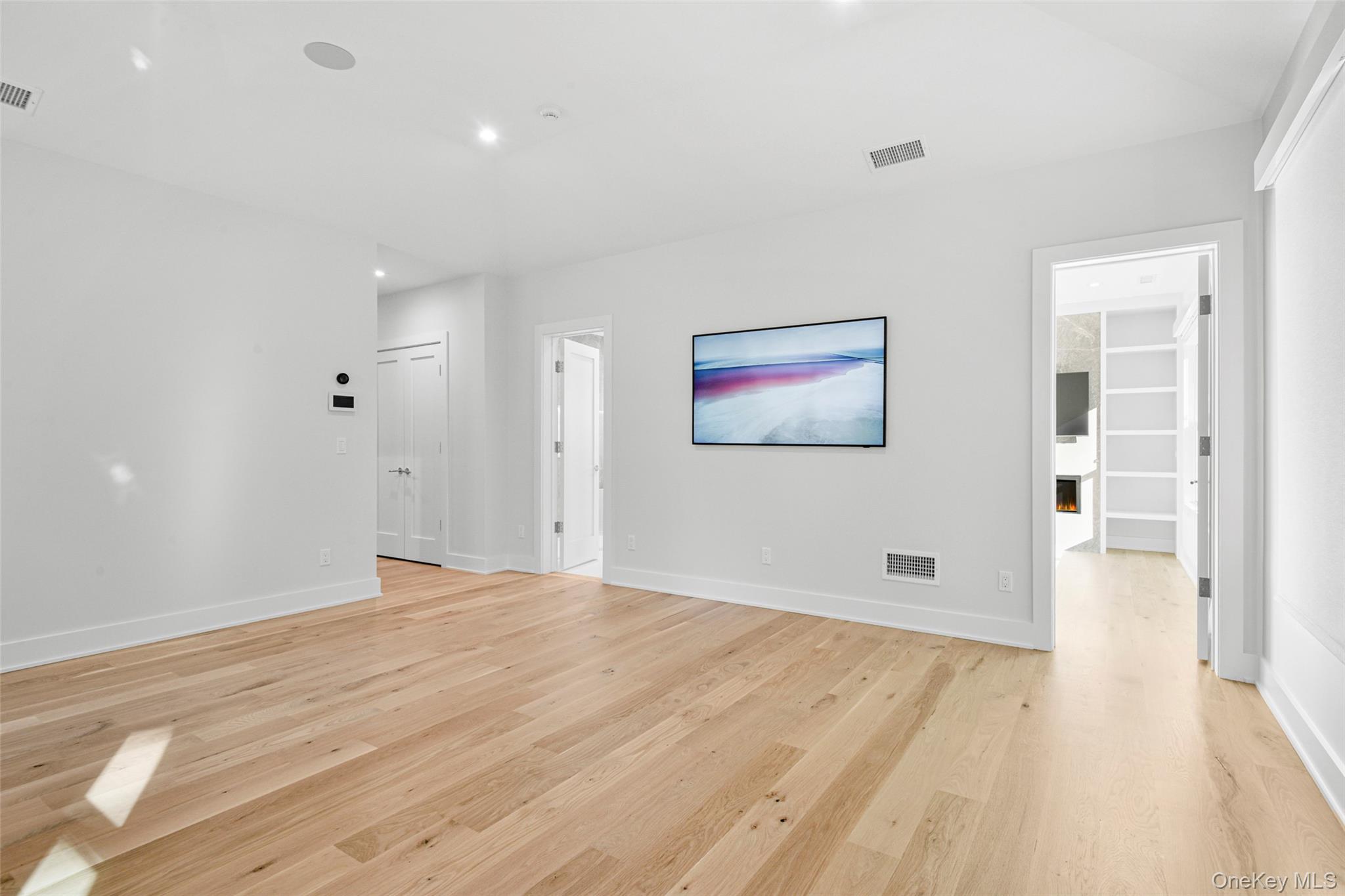 #15 photo, 65 Myrtle Boulevard, Larchmont , NY 10538