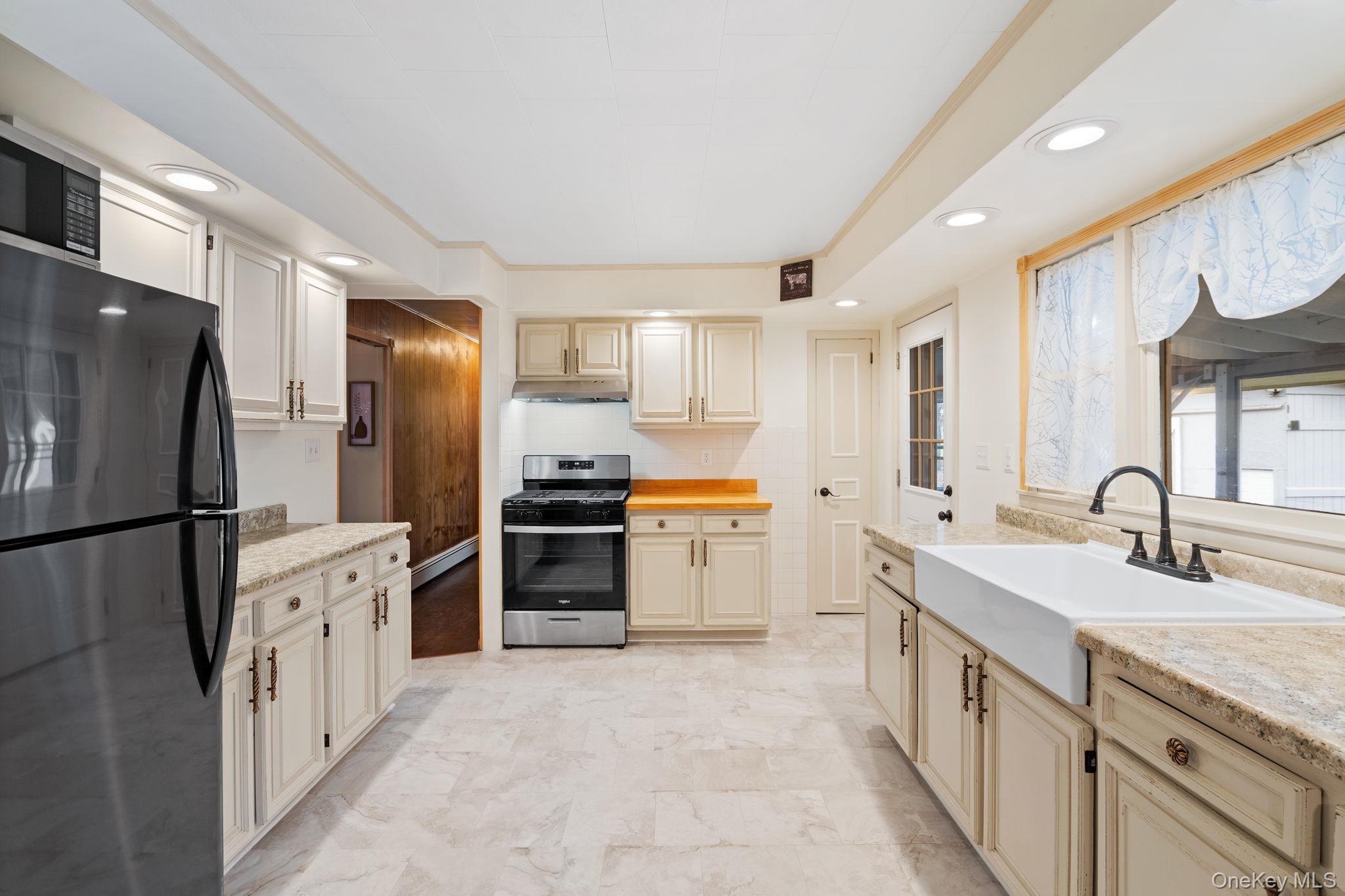 #4 photo, 7 Red Top Road, Wallkill , NY 12589