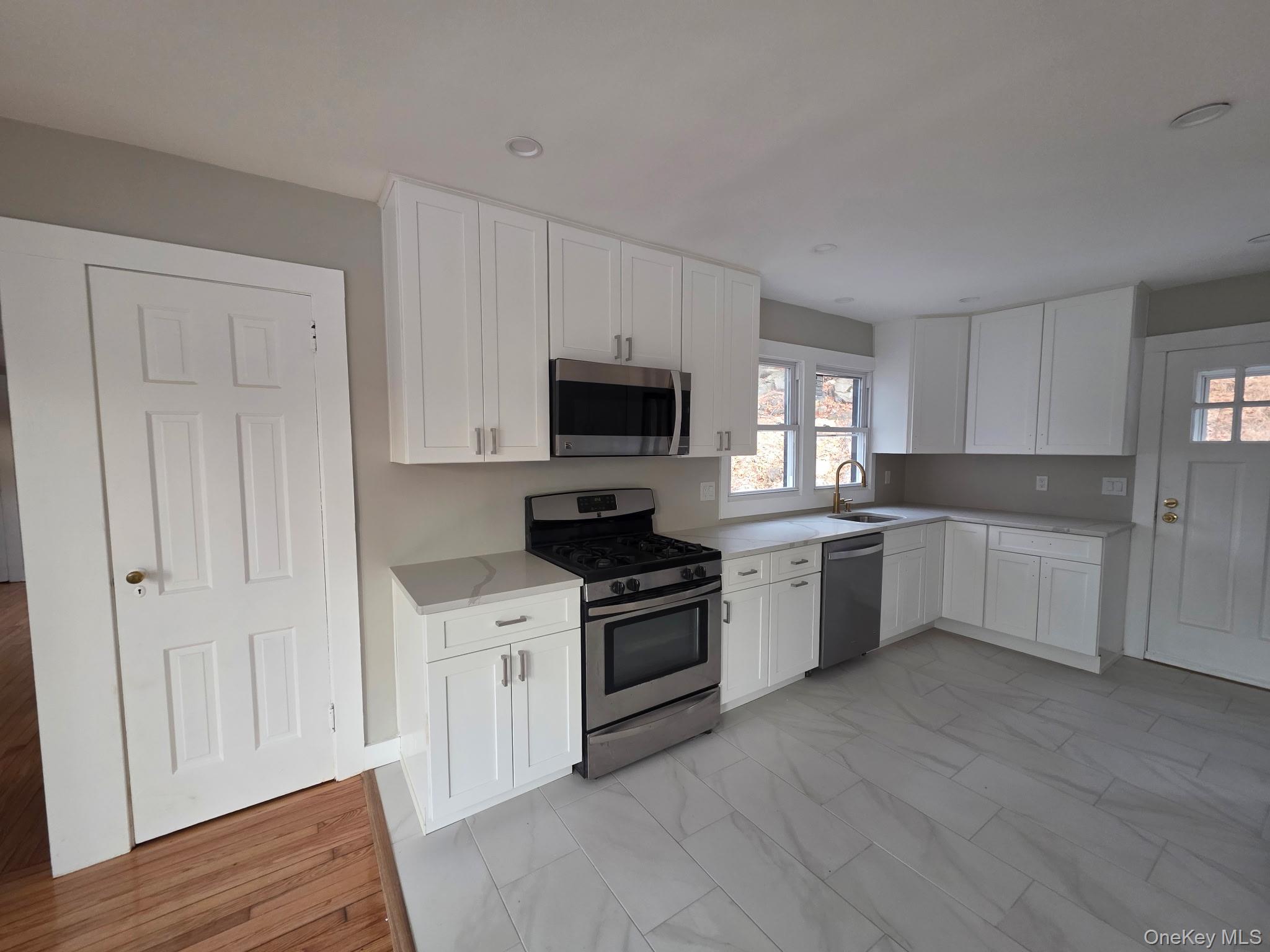 #12 photo, 263 S Mountain Road, New City , NY 10956