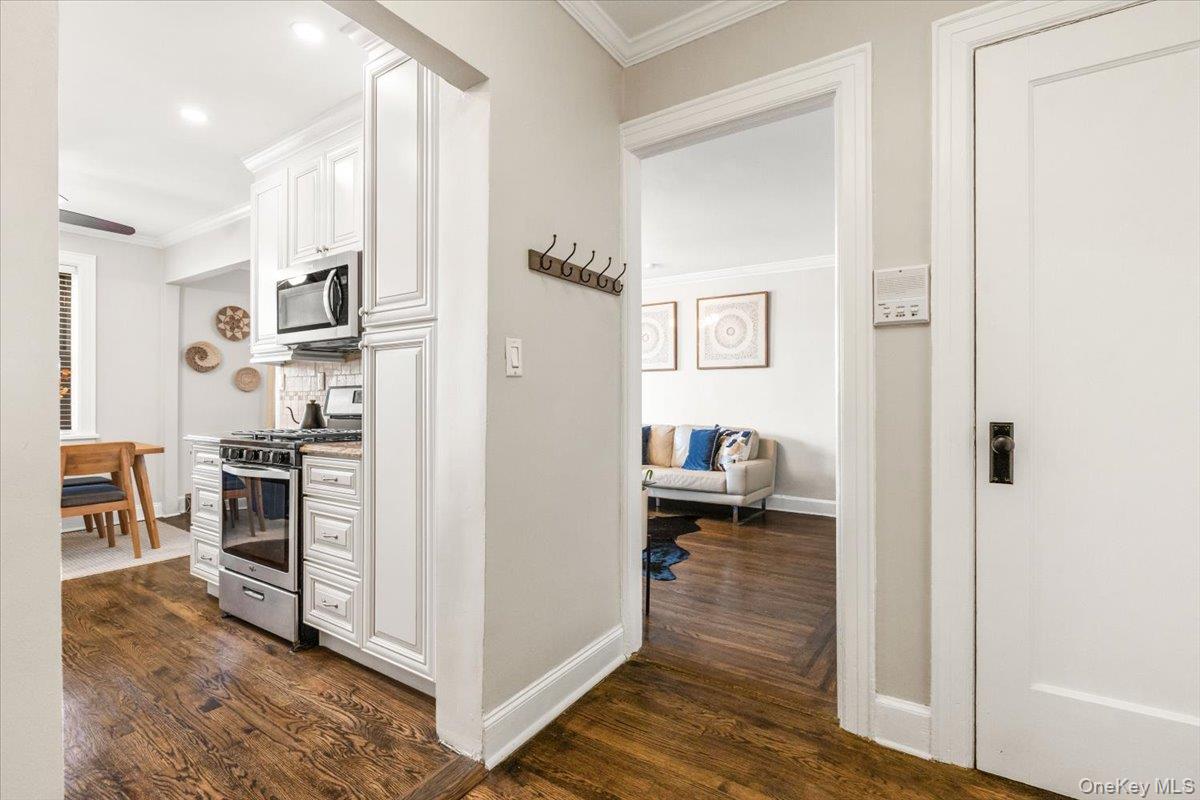 #3 photo, 23 Old Mamaroneck Road, White Plains , NY 10605