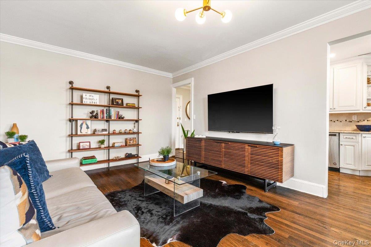 #5 photo, 23 Old Mamaroneck Road, White Plains , NY 10605