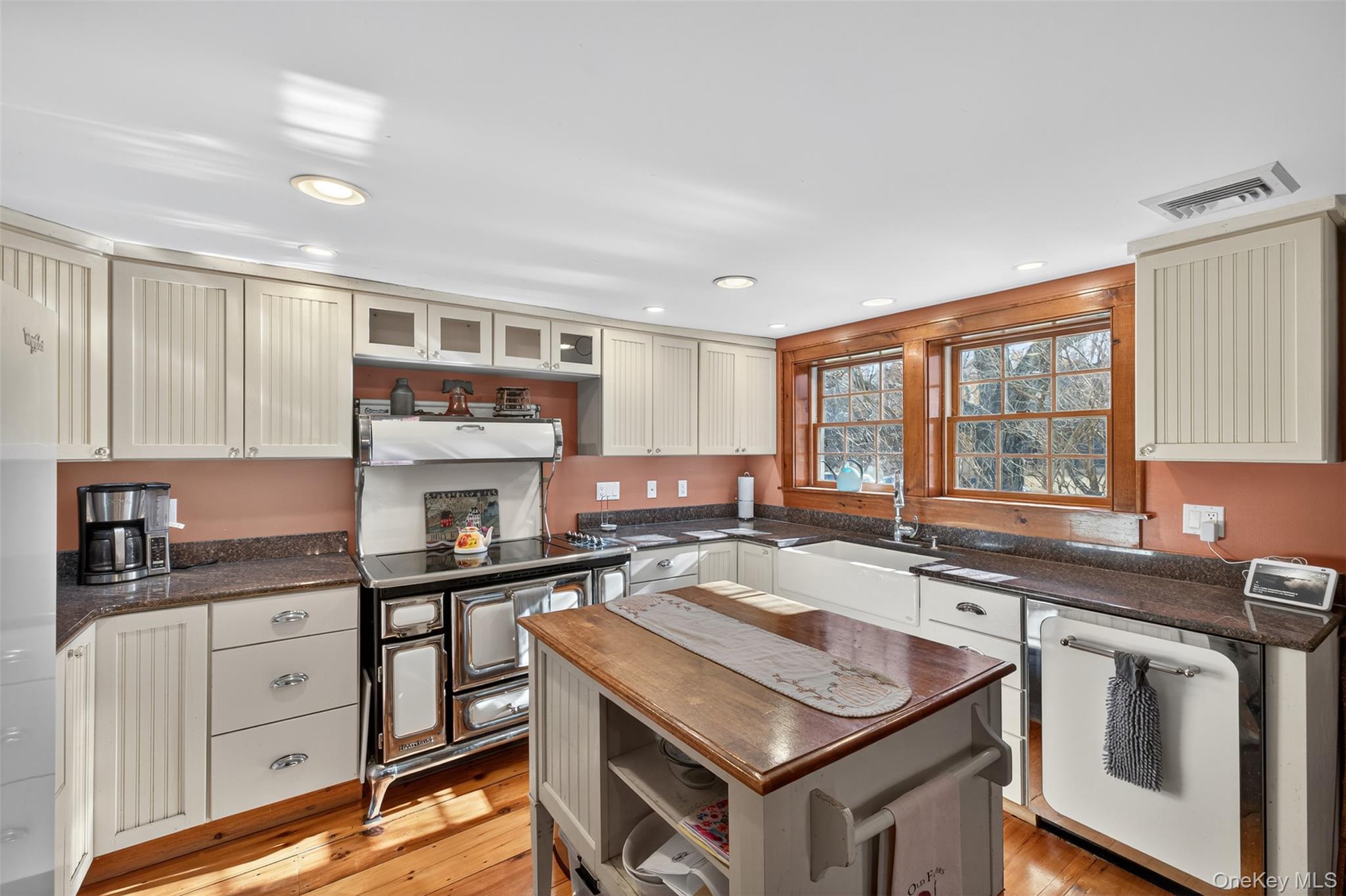 #9 photo, 321 Burnt Meadow Road, Gardiner , NY 12525