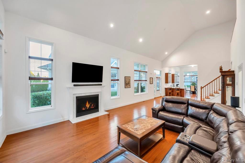 #14 photo, 195 Belmont Circle, Yaphank , NY 11980