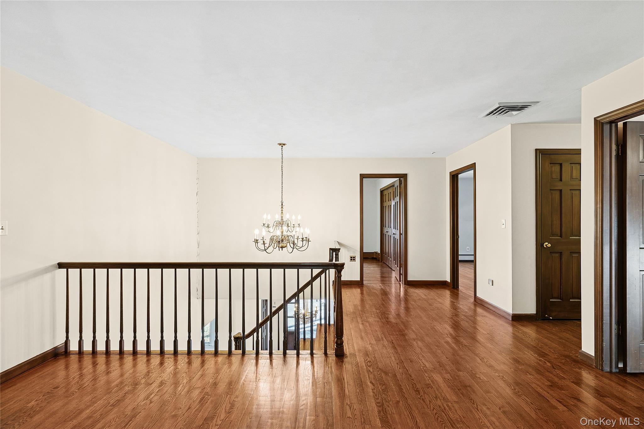 #13 photo, 62 Sabine Road, Oyster Bay Cove , NY 11791