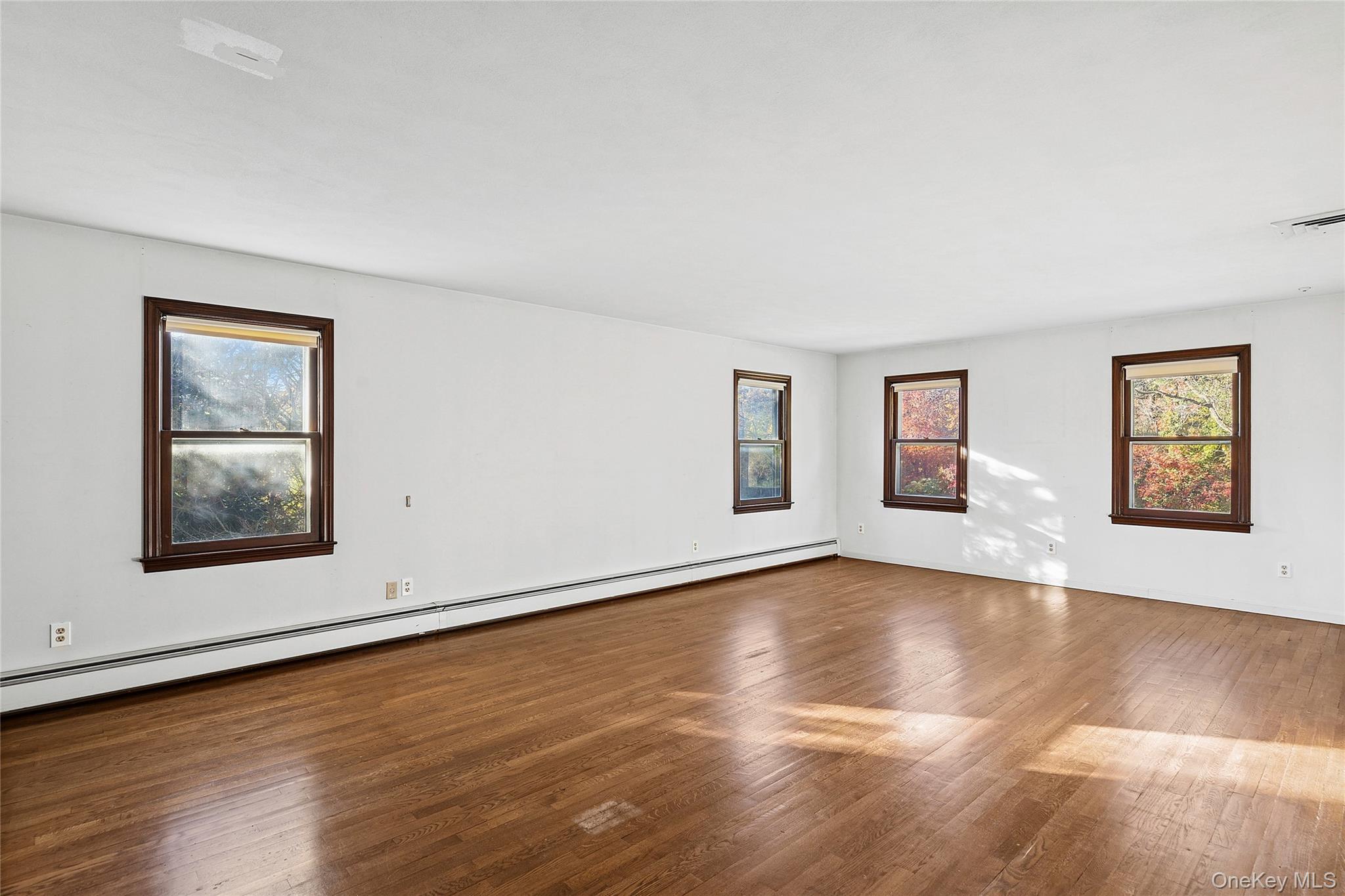 #14 photo, 62 Sabine Road, Oyster Bay Cove , NY 11791