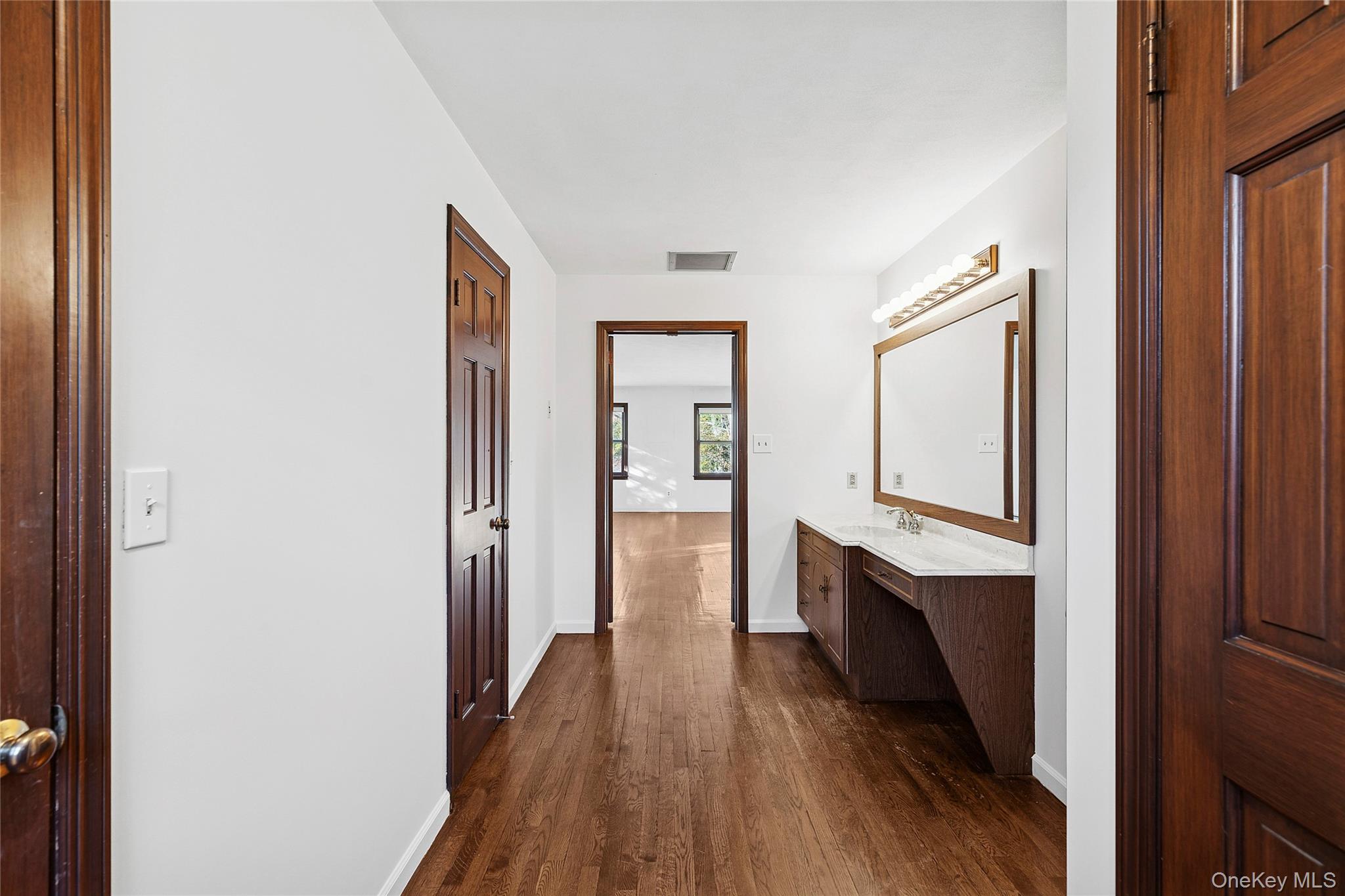 #16 photo, 62 Sabine Road, Oyster Bay Cove , NY 11791