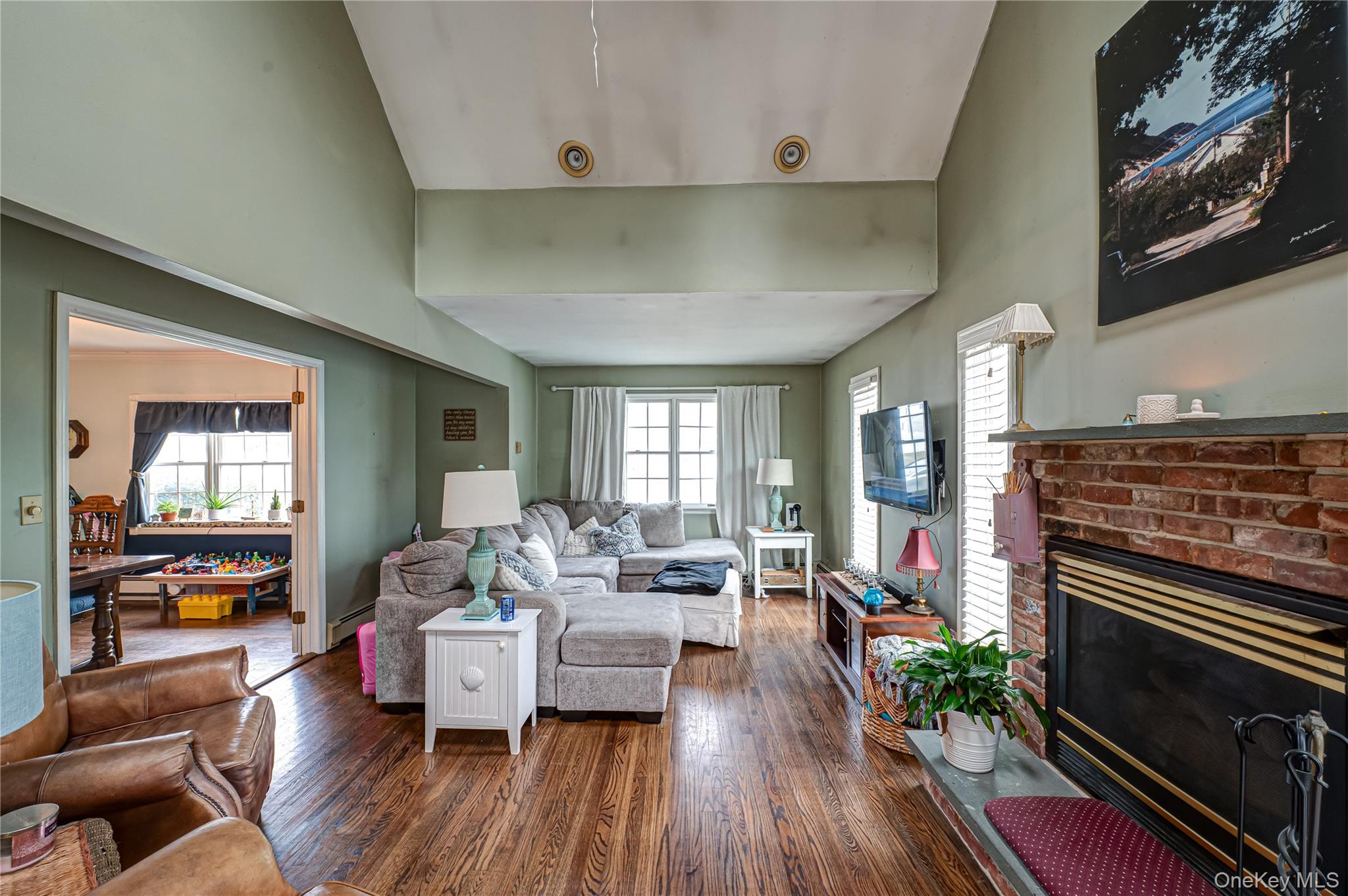 #11 photo, 226 Sears Road, West Islip , NY 11795