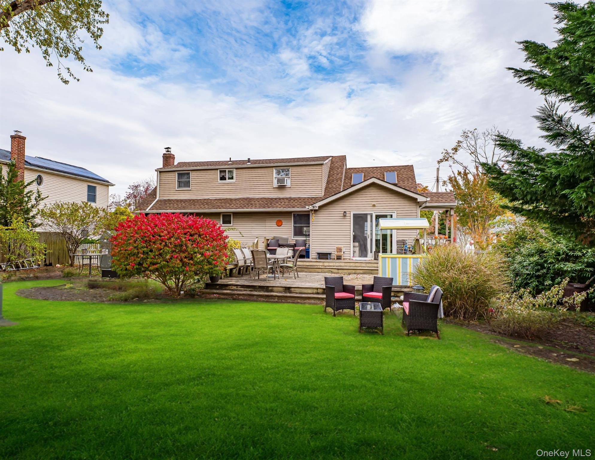 #14 photo, 226 Sears Road, West Islip , NY 11795