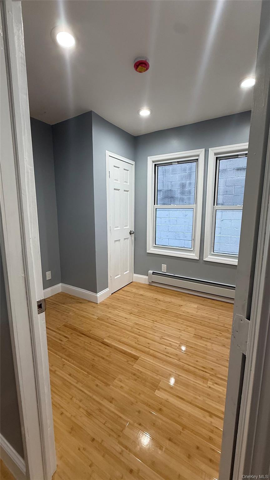 #10 photo, 116-45 195 Street, Saint Albans , NY 11412