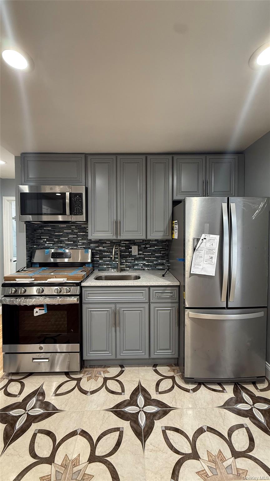 #15 photo, 116-45 195 Street, Saint Albans , NY 11412