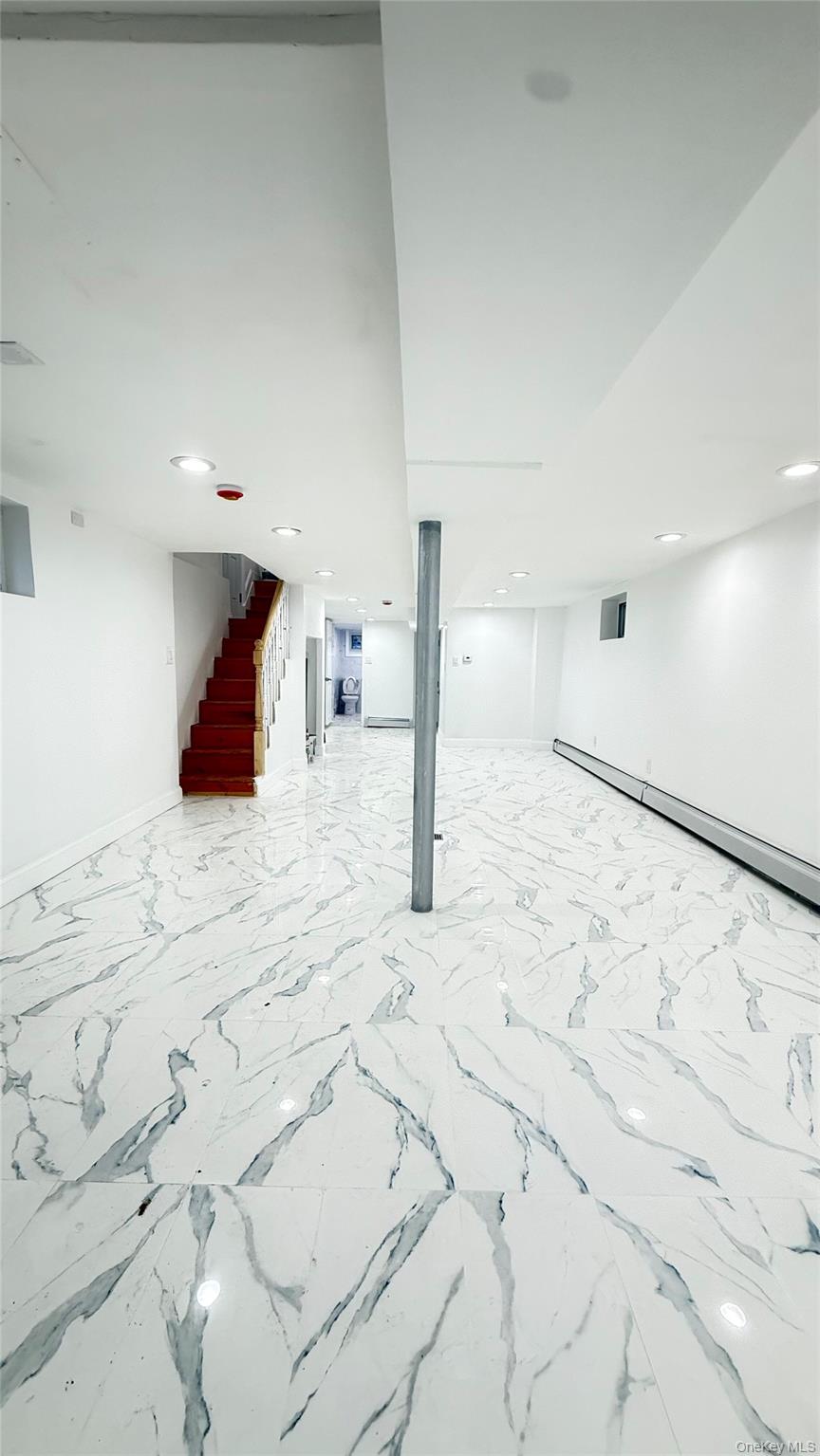 #19 photo, 116-45 195 Street, Saint Albans , NY 11412