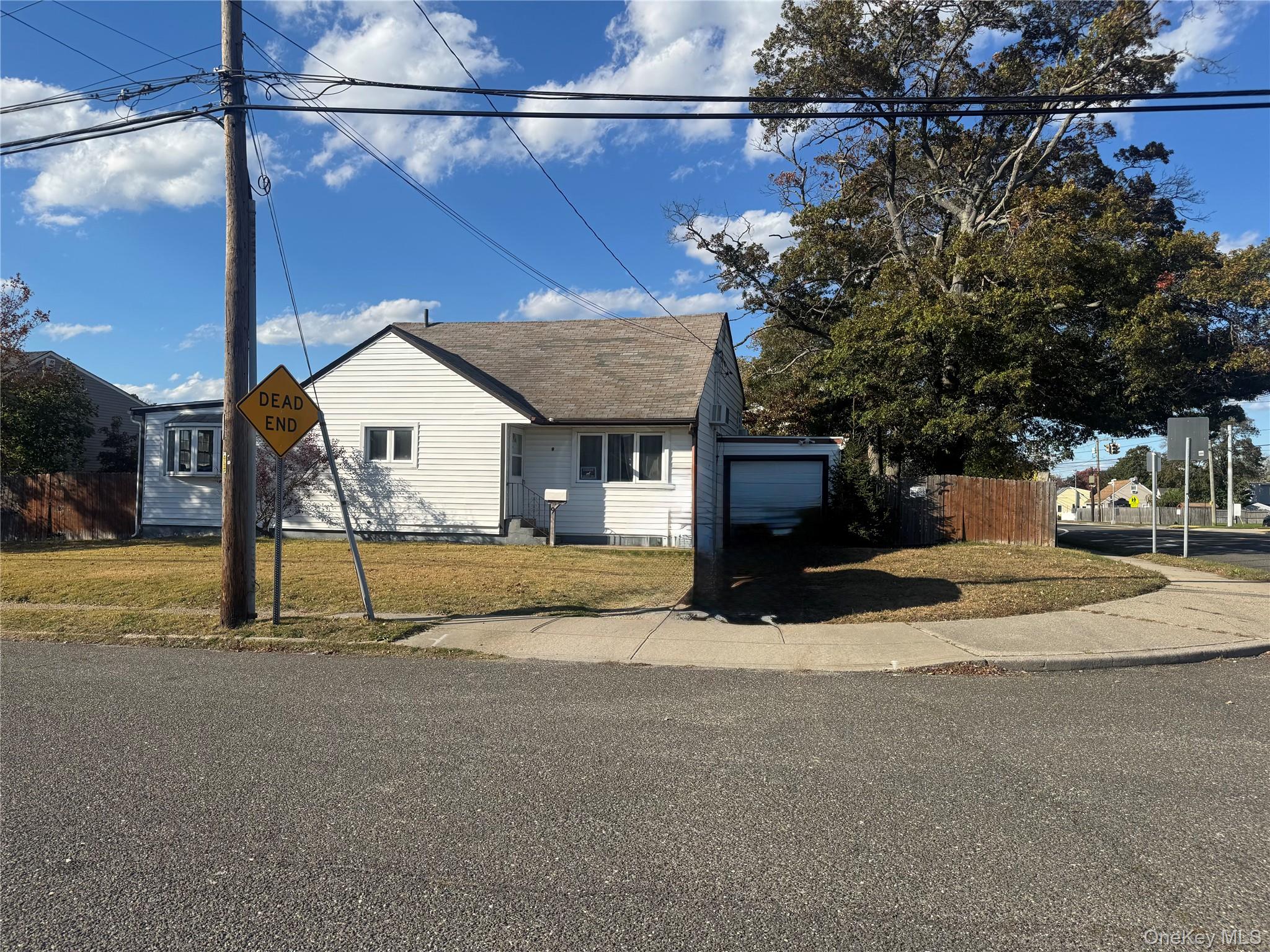 #2 photo, 9 Pratt Street, सफ़ोक काउंटी West Babylon , NY 11704