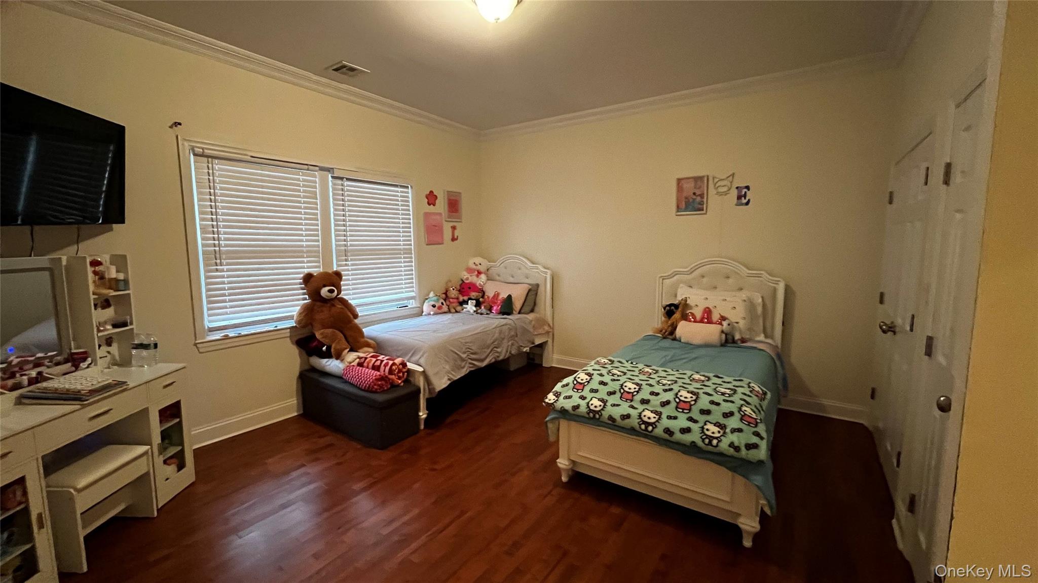 #5 photo, 137 W Market Street, Long Beach , NY 11561