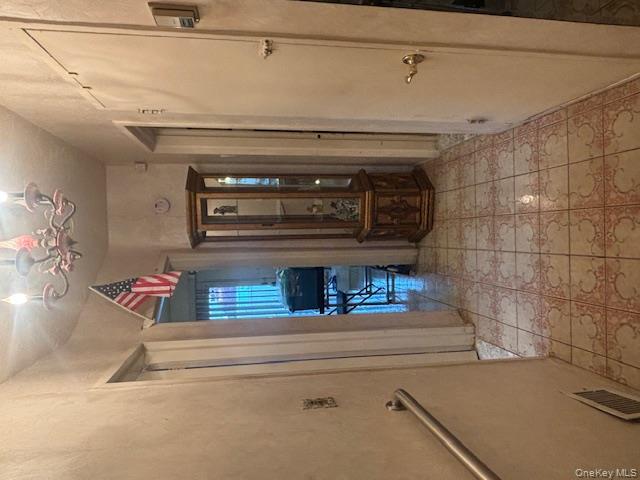 #9 photo, 62 12th Avenue, Mineola , NY 11501