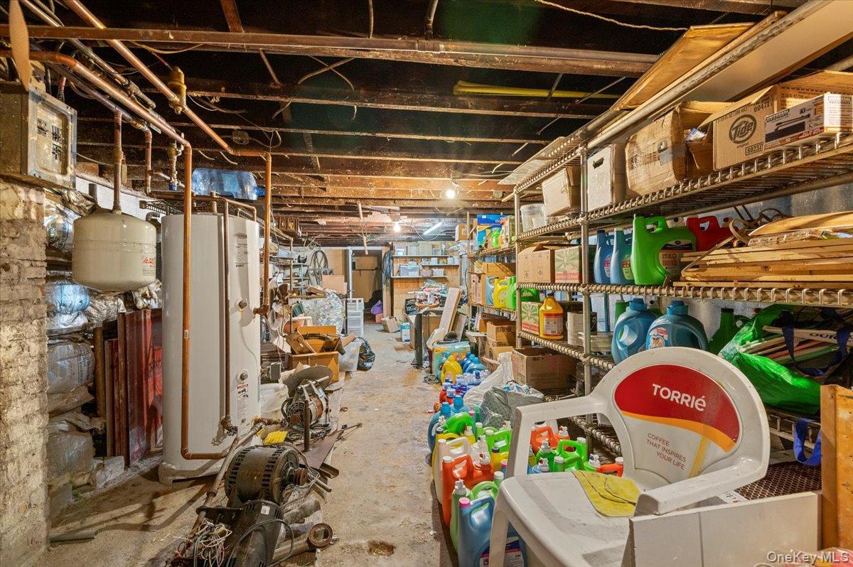 #13 photo, 213-215 Mineola Boulevard, Mineola , NY 11501