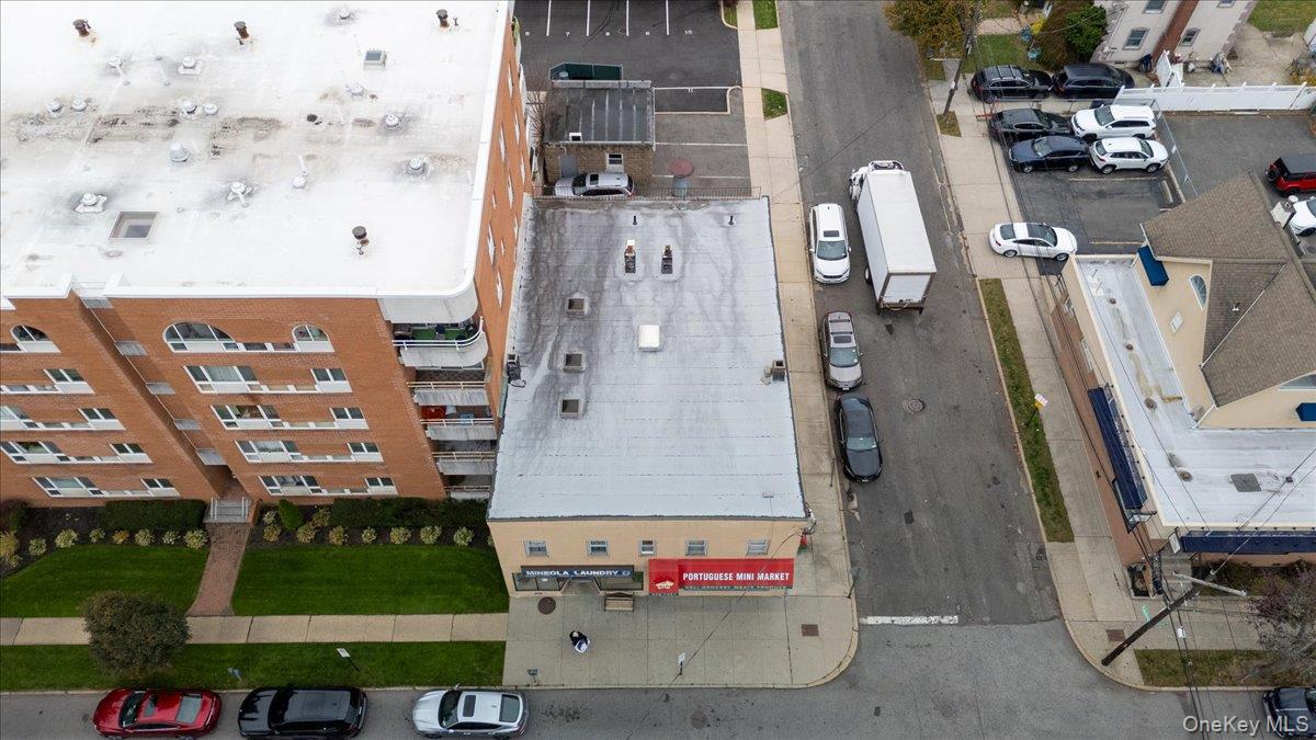 #4 photo, 213-215 Mineola Boulevard, Mineola , NY 11501