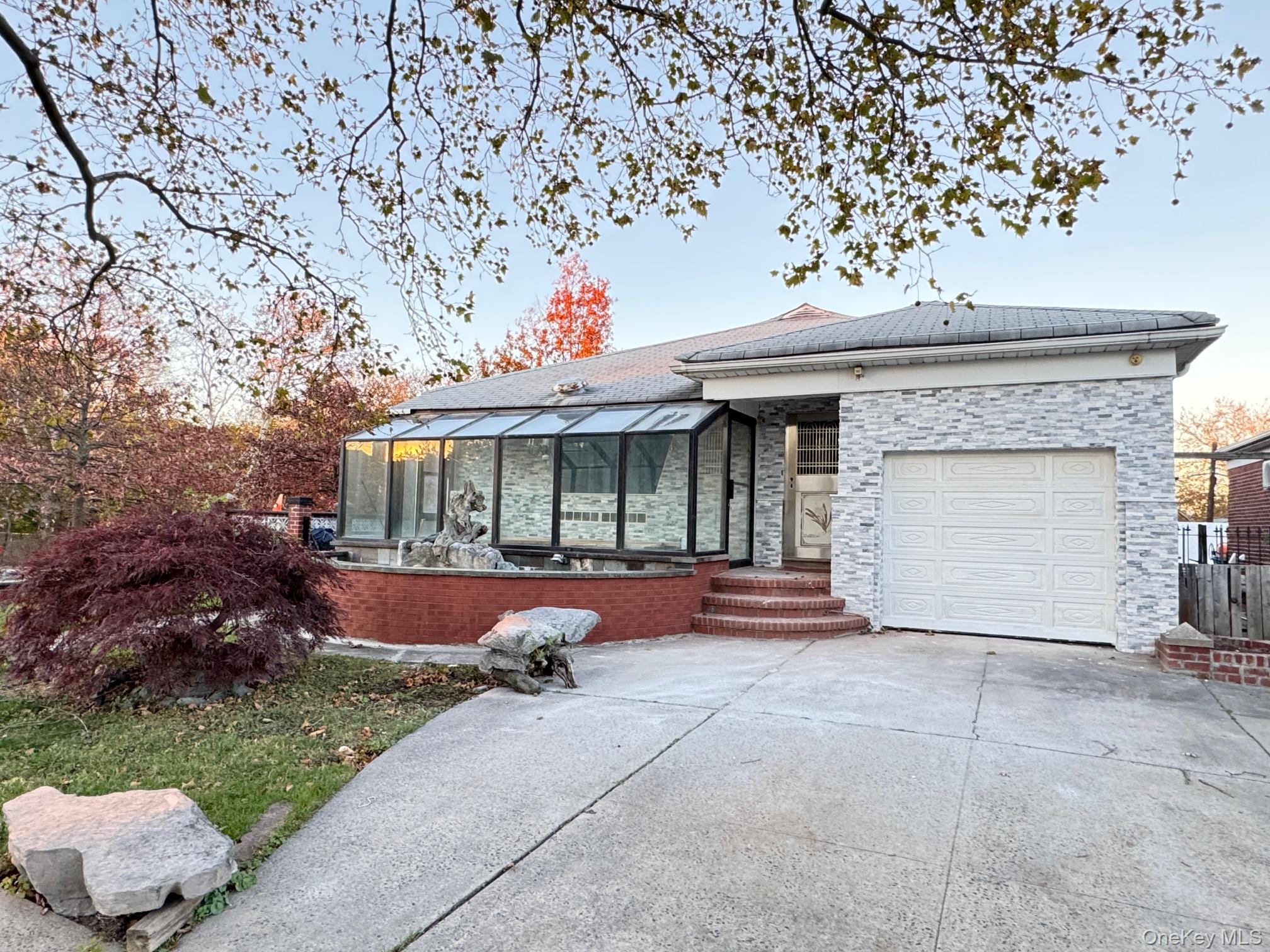 #2 photo, 5003 Horatio Parkway, Oakland Gardens , NY 11364