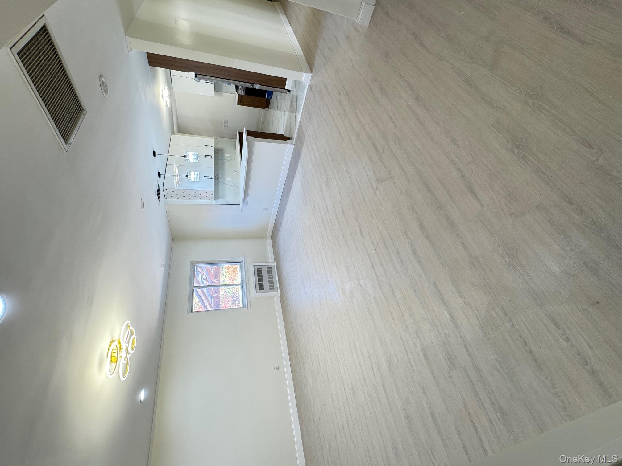 #4 photo, 5003 Horatio Parkway, Oakland Gardens , NY 11364