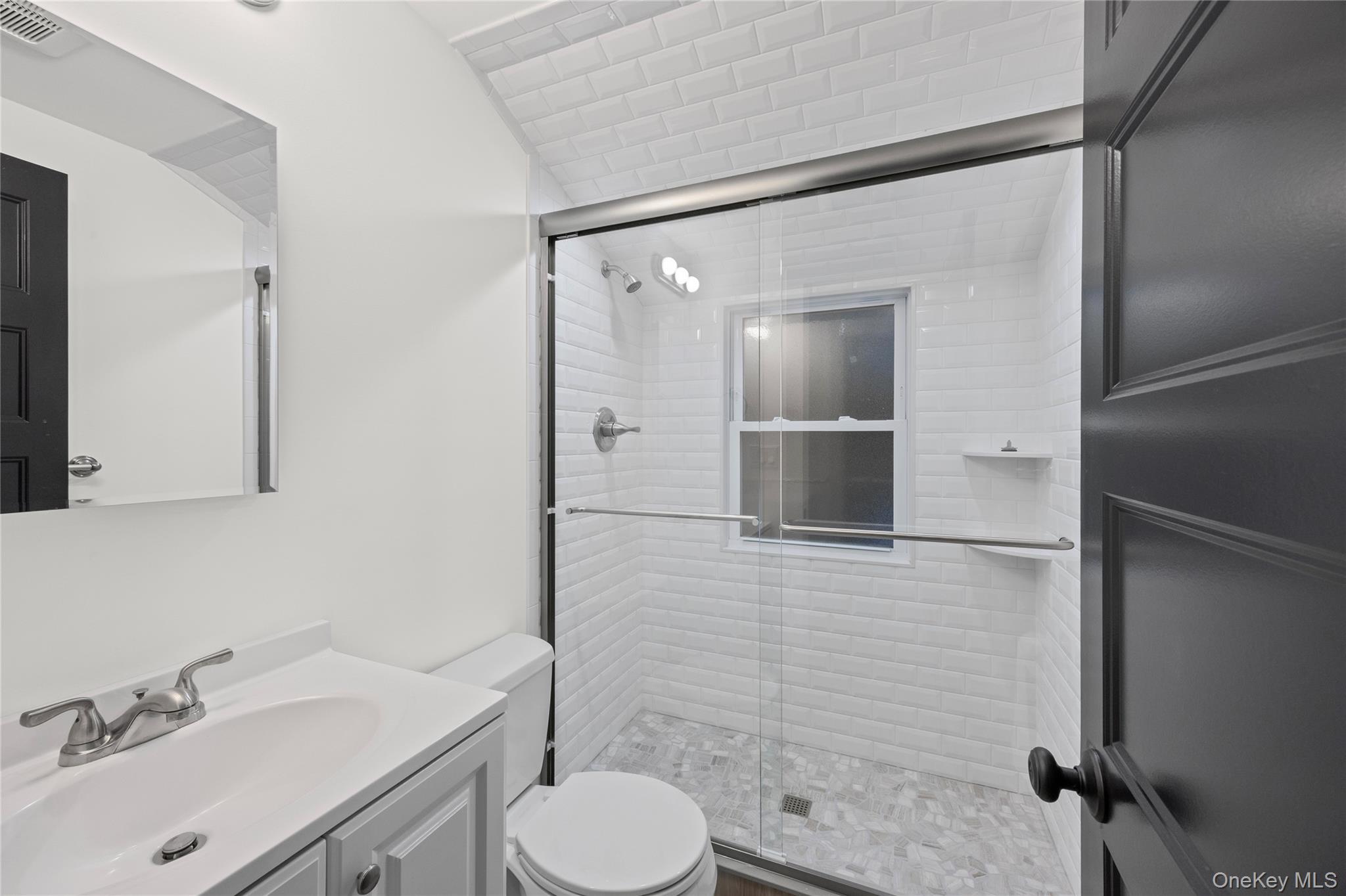 #14 photo, 122 Liberty Avenue, Port Jefferson , NY 11777