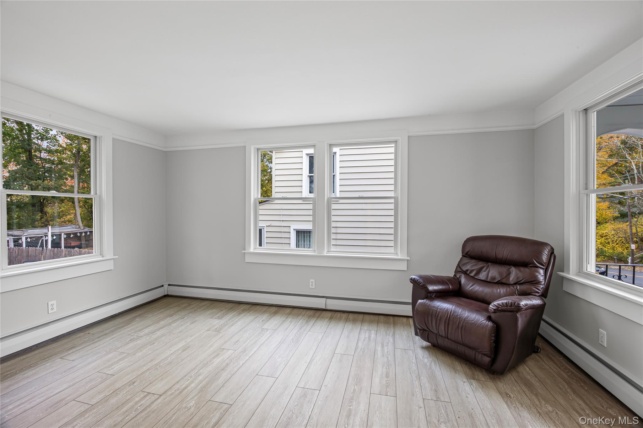 #3 photo, 122 Liberty Avenue, Port Jefferson , NY 11777