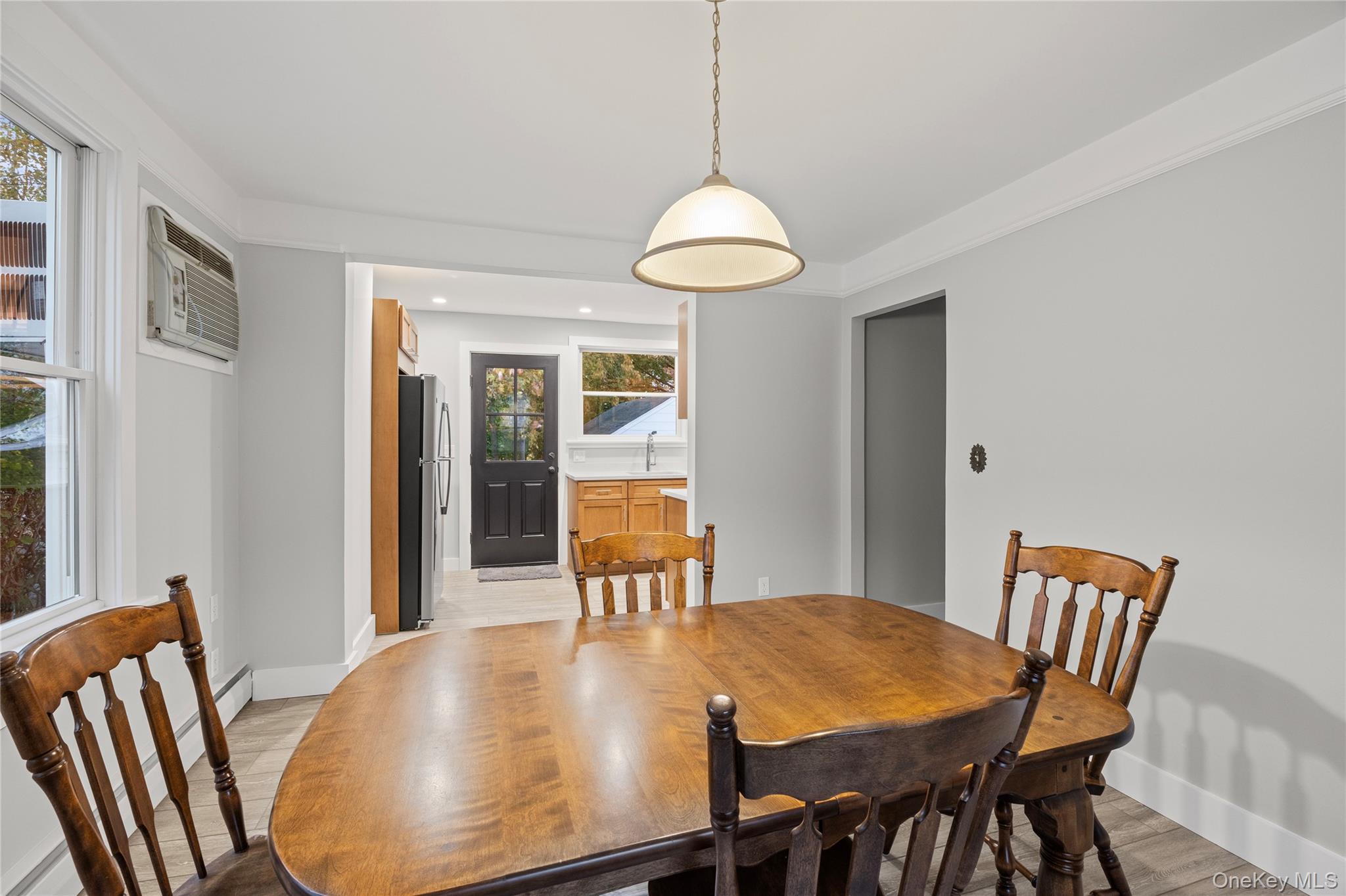 #8 photo, 122 Liberty Avenue, Port Jefferson , NY 11777