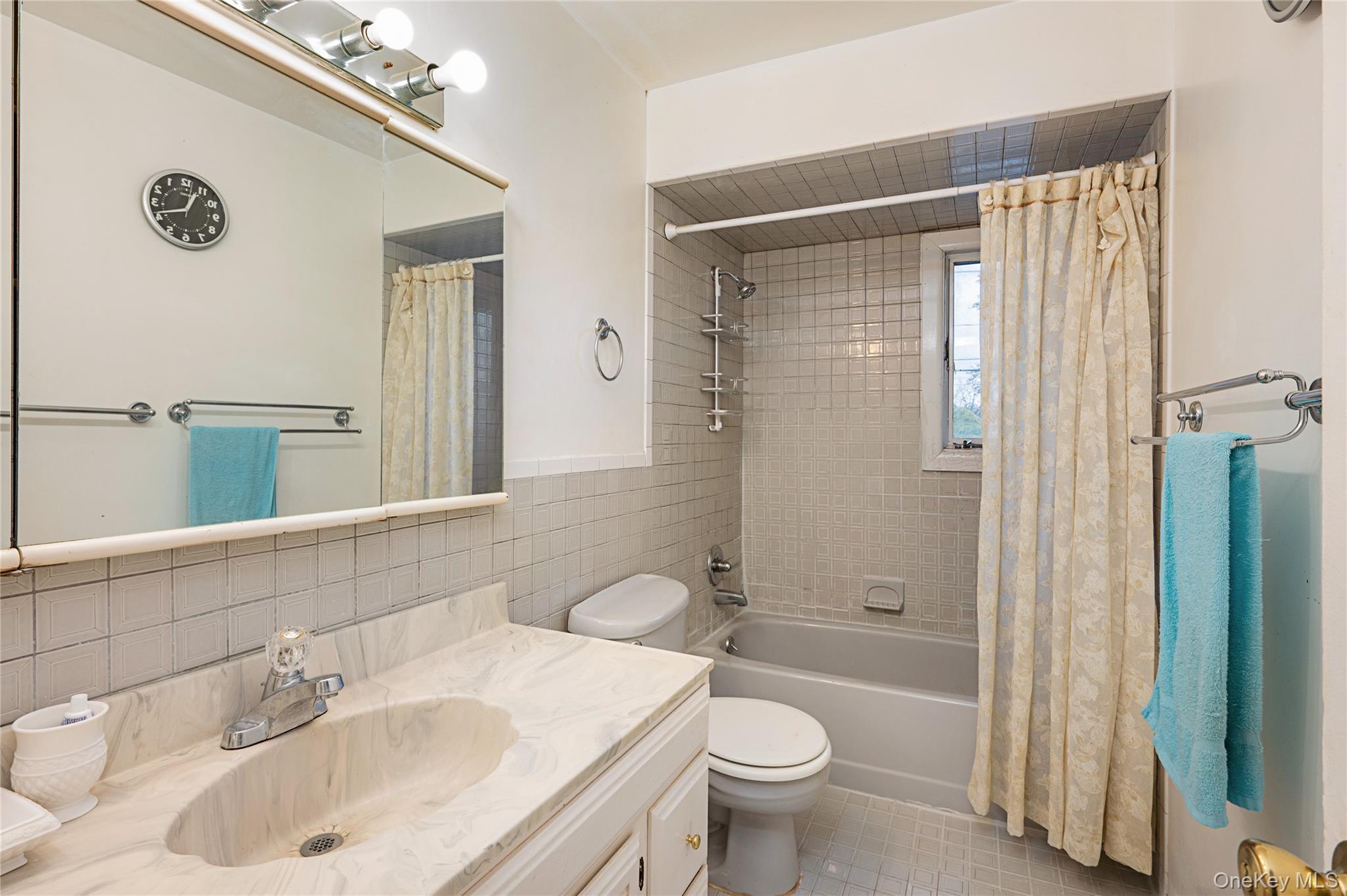 #10 photo, 68 Myles Avenue, Levittown , NY 11756