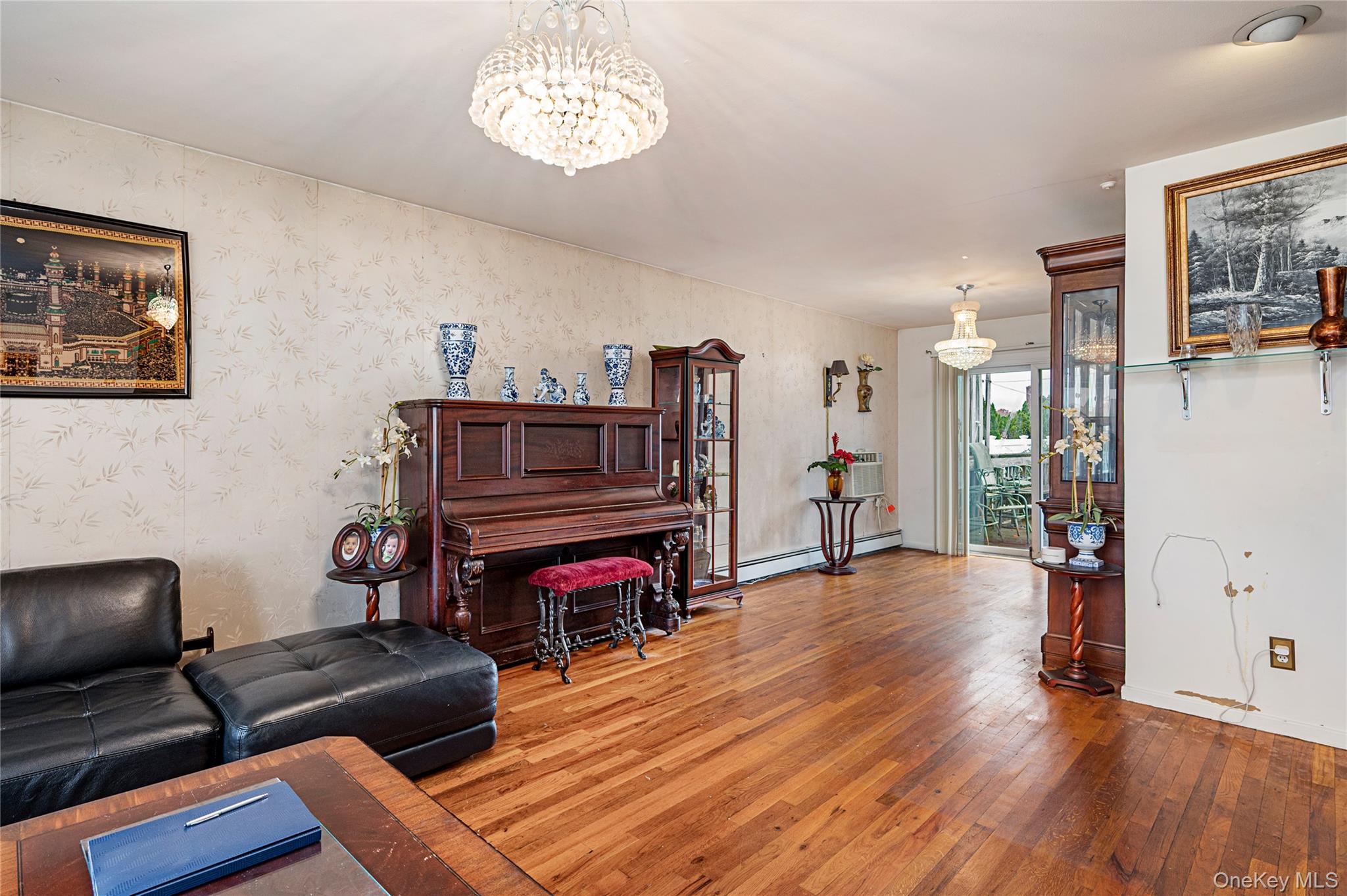 #5 photo, 68 Myles Avenue, Levittown , NY 11756