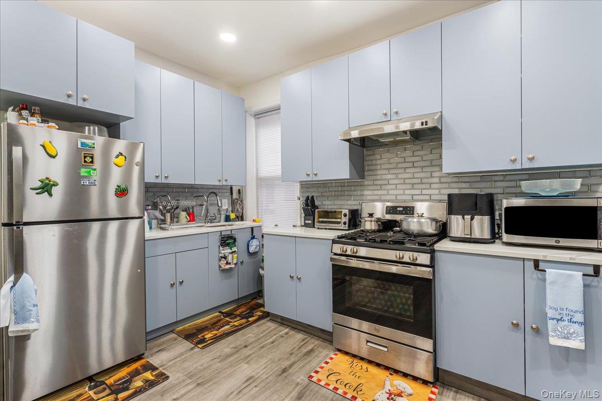 #20 photo, 384 E 34th Street, Brooklyn , NY 11203