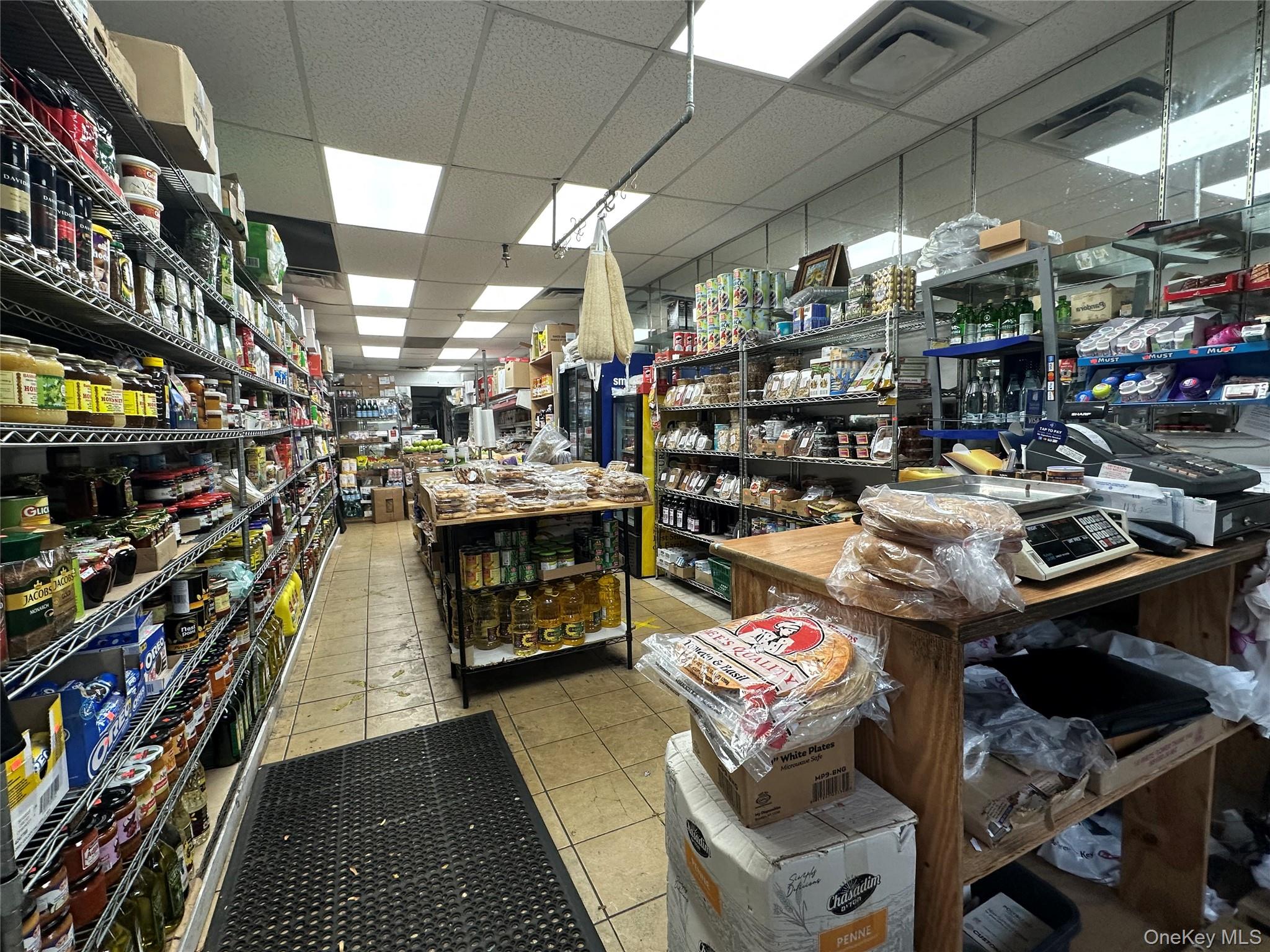 #2 photo, 116-33 Metropolitan Avenue, Richmond Hill , NY 11418